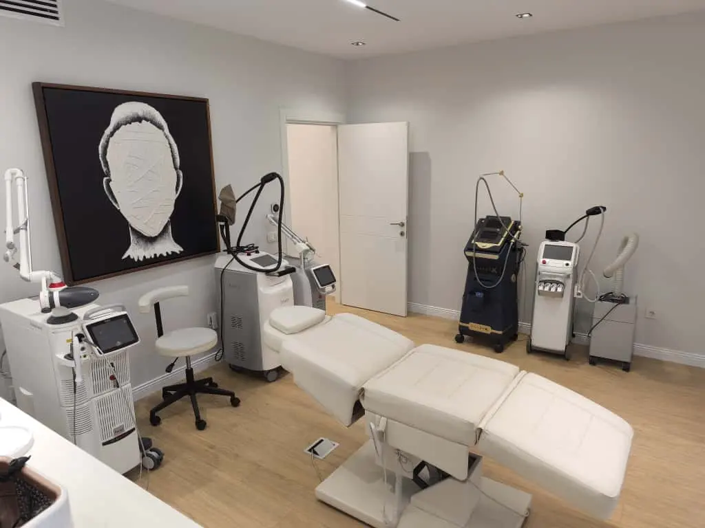 Clinic-provided photograph of Dr Ünzüle Seyman Civelek
