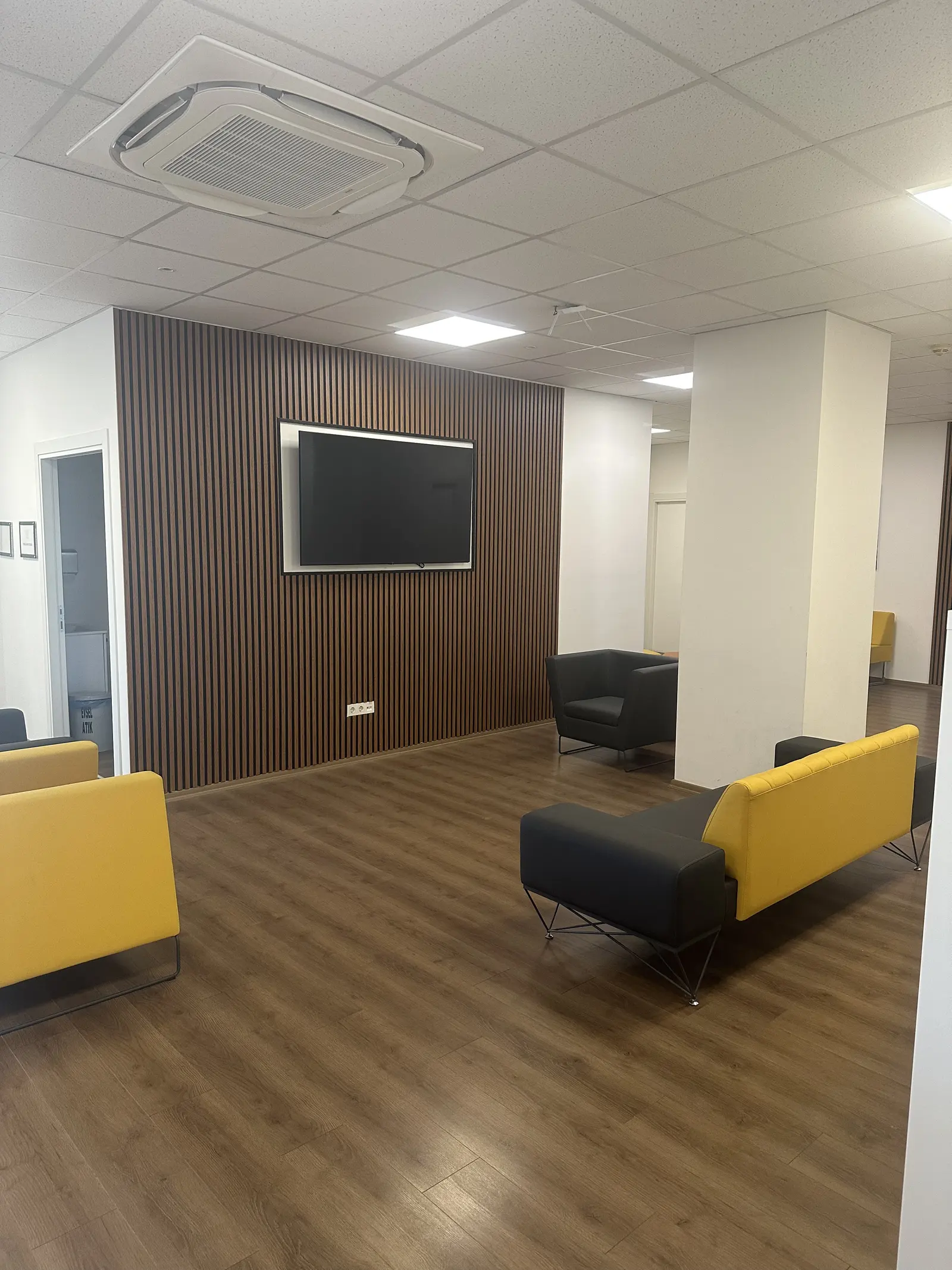 Clinic-provided photograph of Dr Ömer Çağatay Ertugay