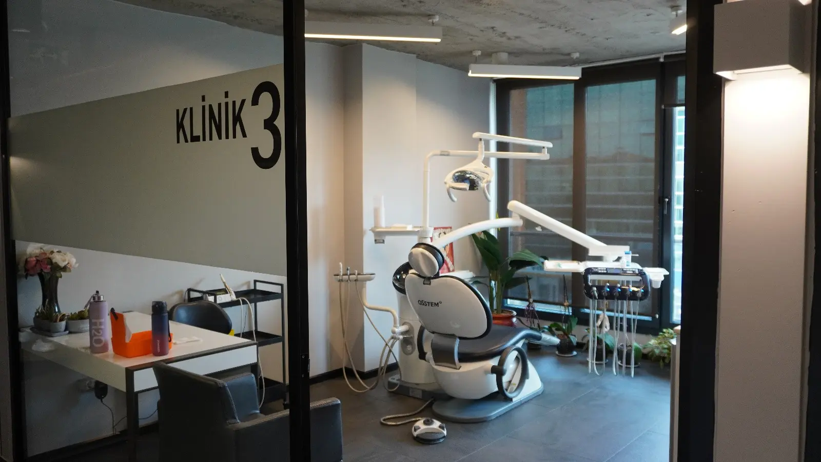 Clinic-provided photograph of Aqua Dental Clinic