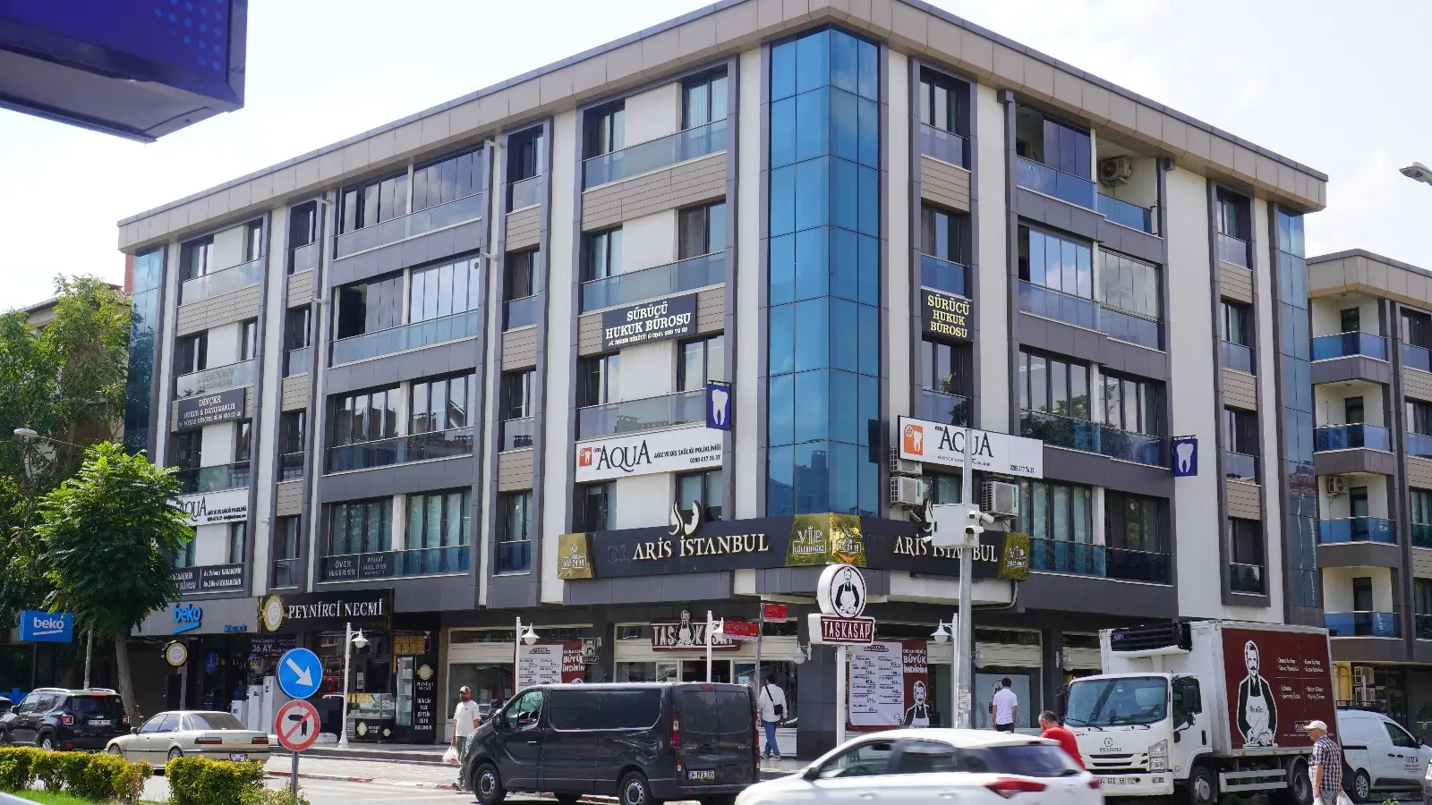 Clinic-provided photograph of Aqua Dental Clinic