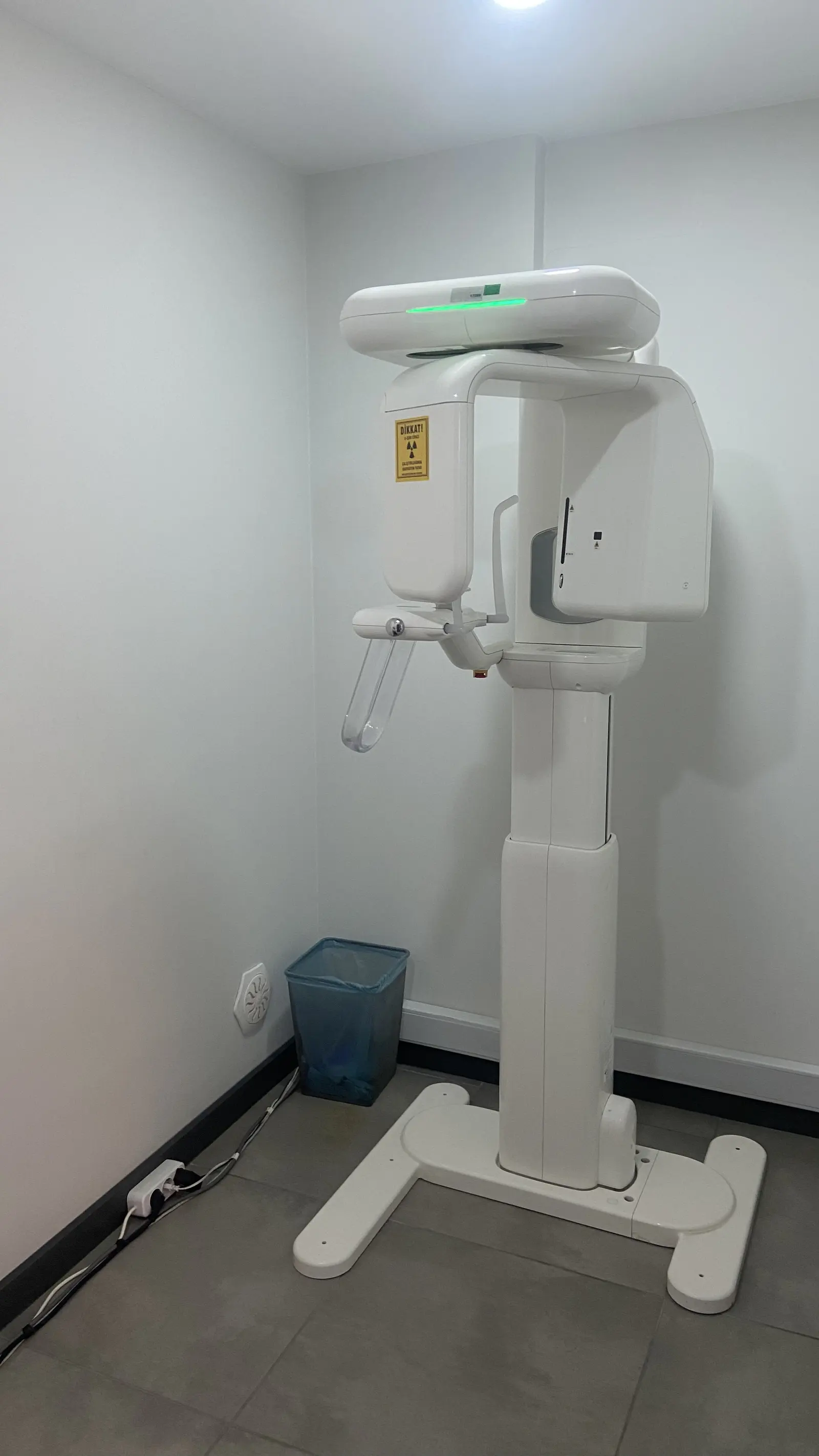 Clinic-provided photograph of Demet Dental Clinic