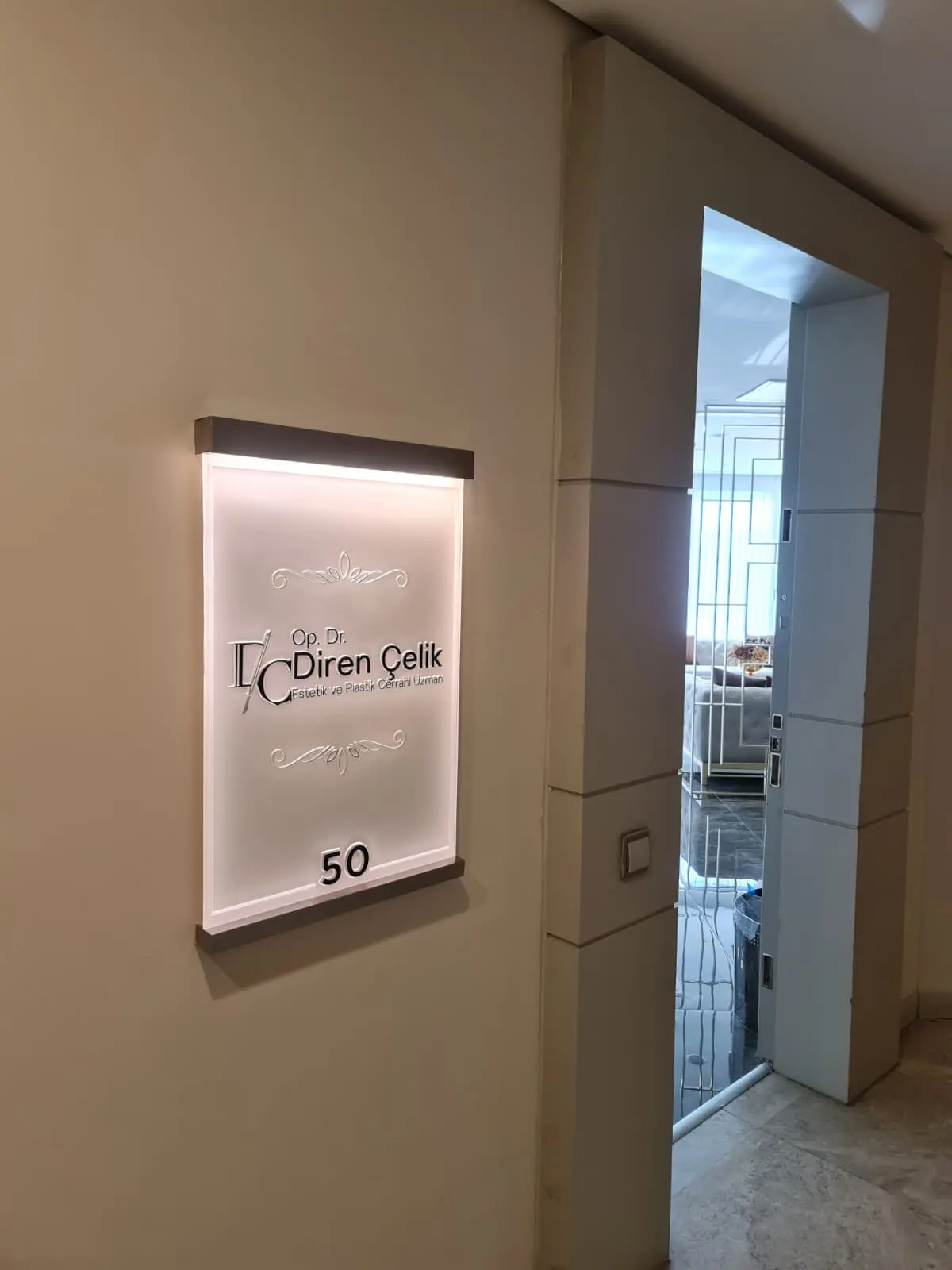 Clinic-provided photograph of Dr Diren Çelik