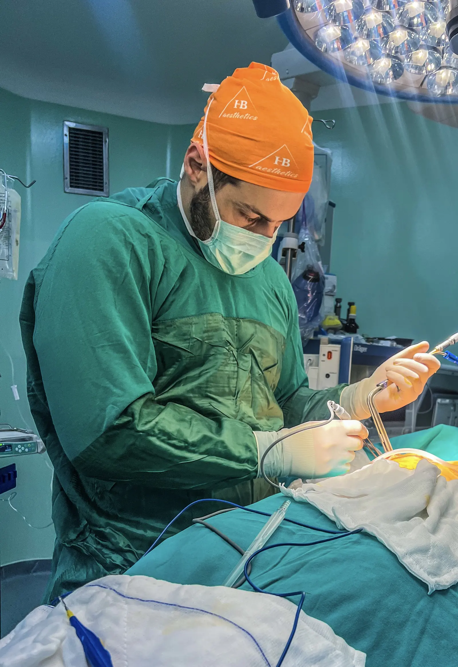 Von der Klinik bereitgestelltes Foto von Dr. M. Hakan Bulam