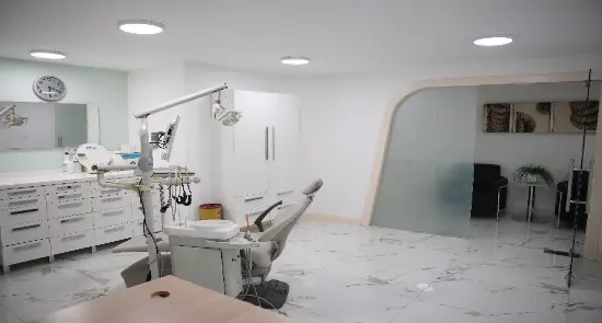 Clinic-provided photograph of 32 Dent Kızılay