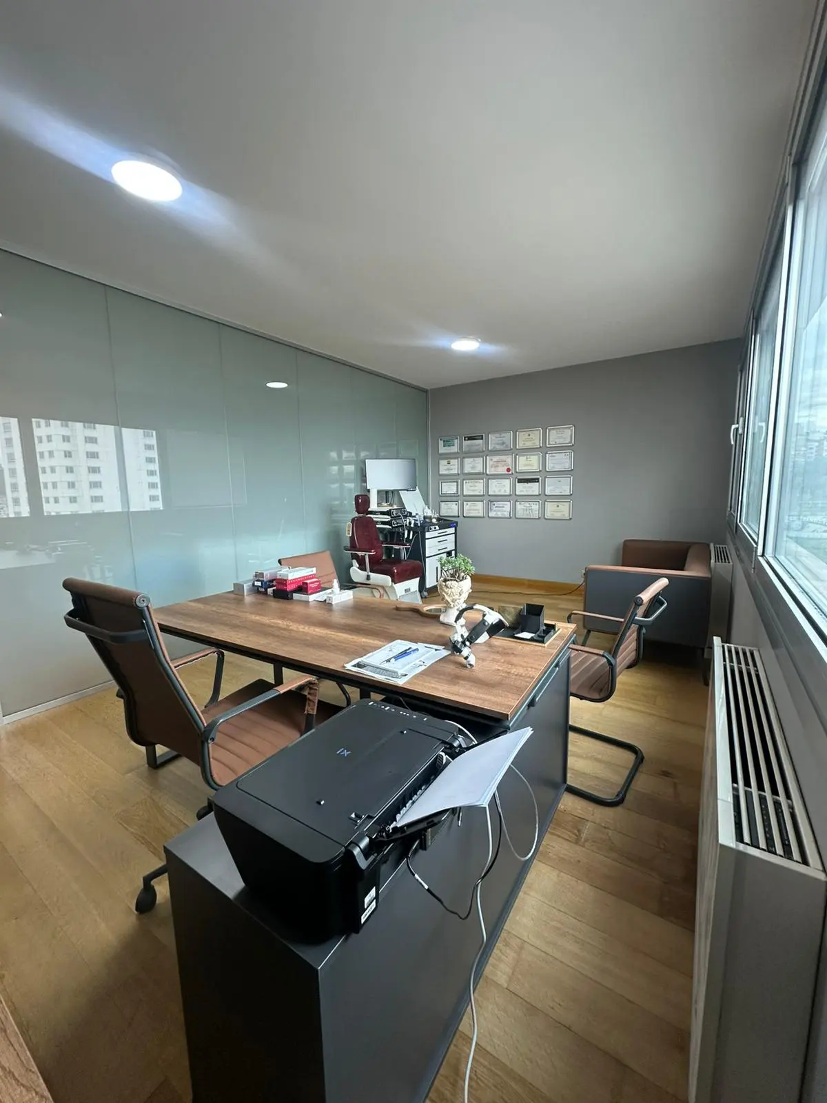 Clinic-provided photograph of Dr Servet Ada