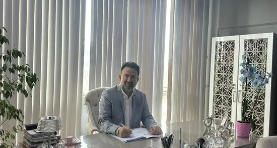 Clinic-provided photograph of Dr Mehmet Akif Zaloğlu