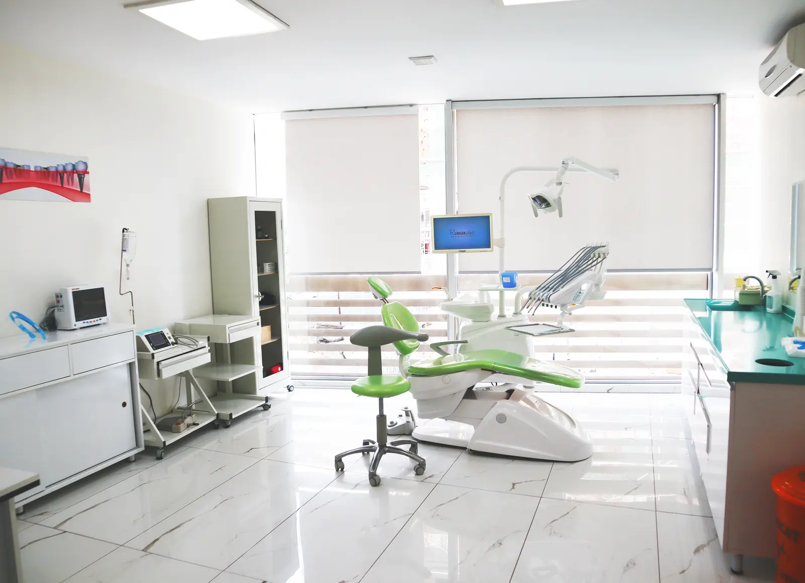 Clinic-provided photograph of Şimşekdent Dental Clinic