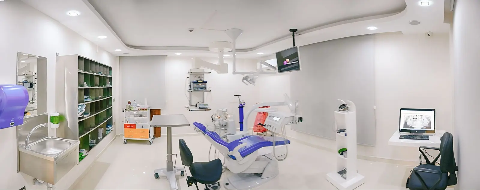 Clinic-provided photograph of Prof. Dr Birkan Taha Özkan