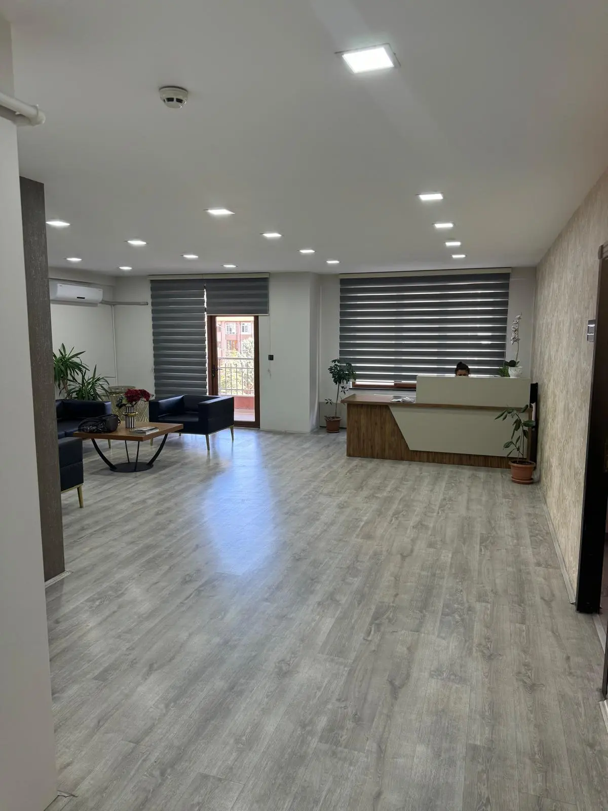 Clinic-provided photograph of Dr Ferit Çakmak