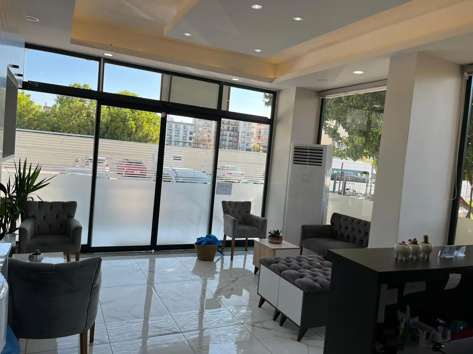 Clinic-provided photograph of Dr Adem Yılmaz
