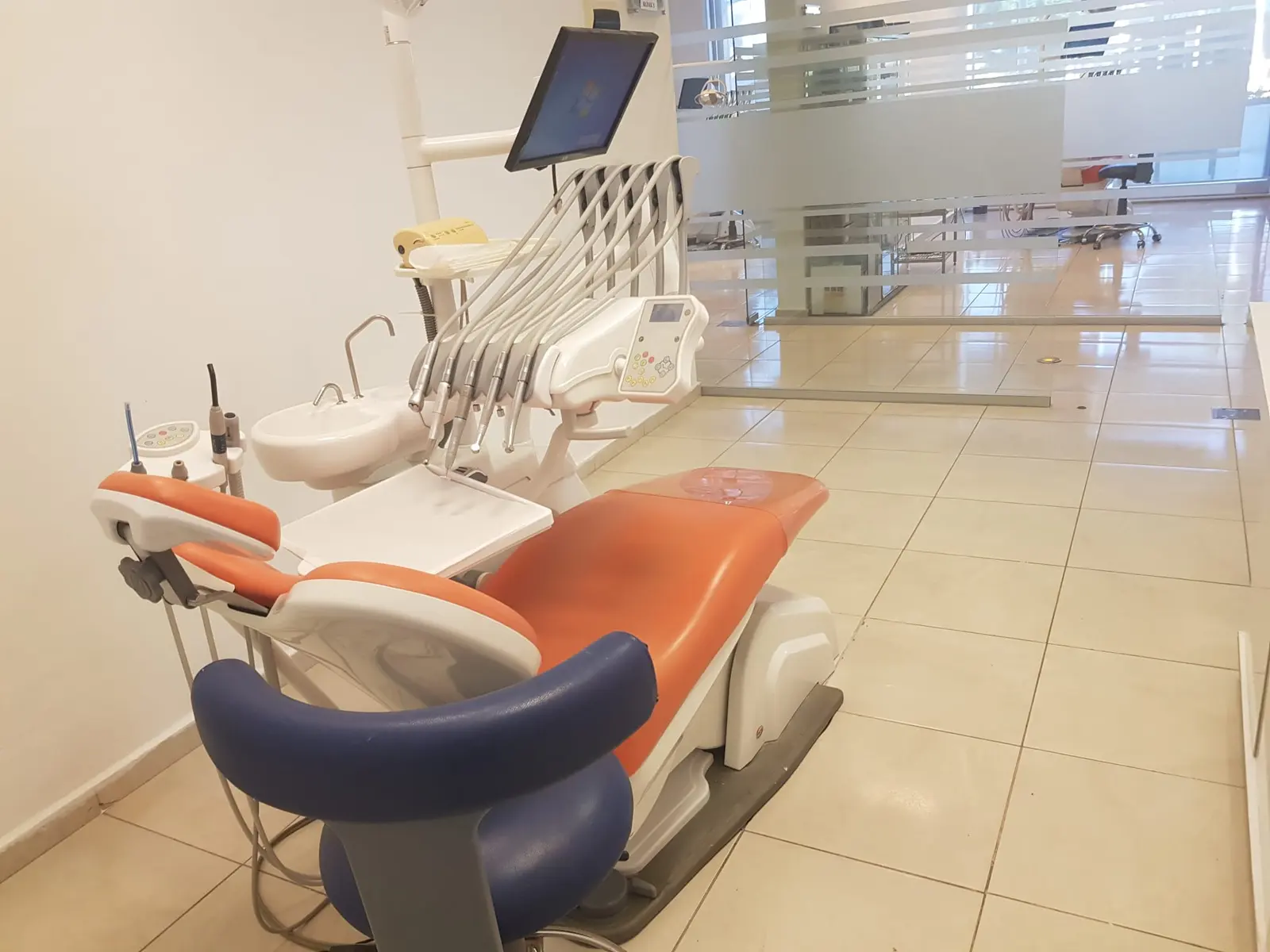 Clinic-provided photograph of Estetik Dental Clinic