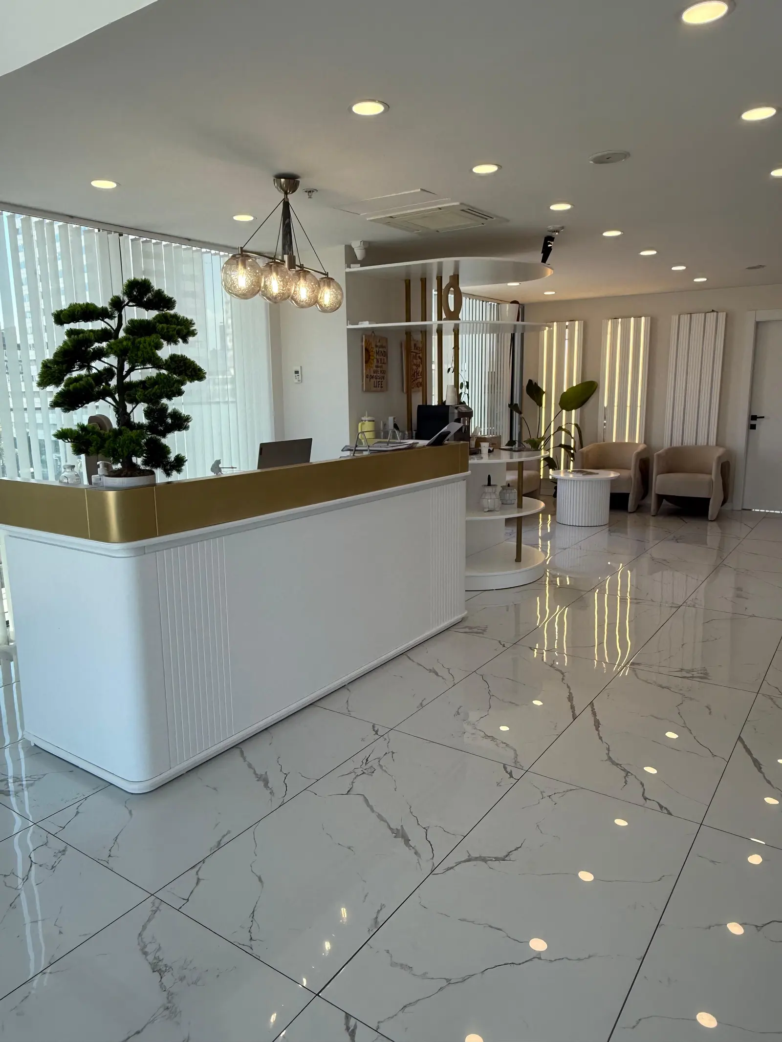 Clinic-provided photograph of Dr Çağlar İmançer