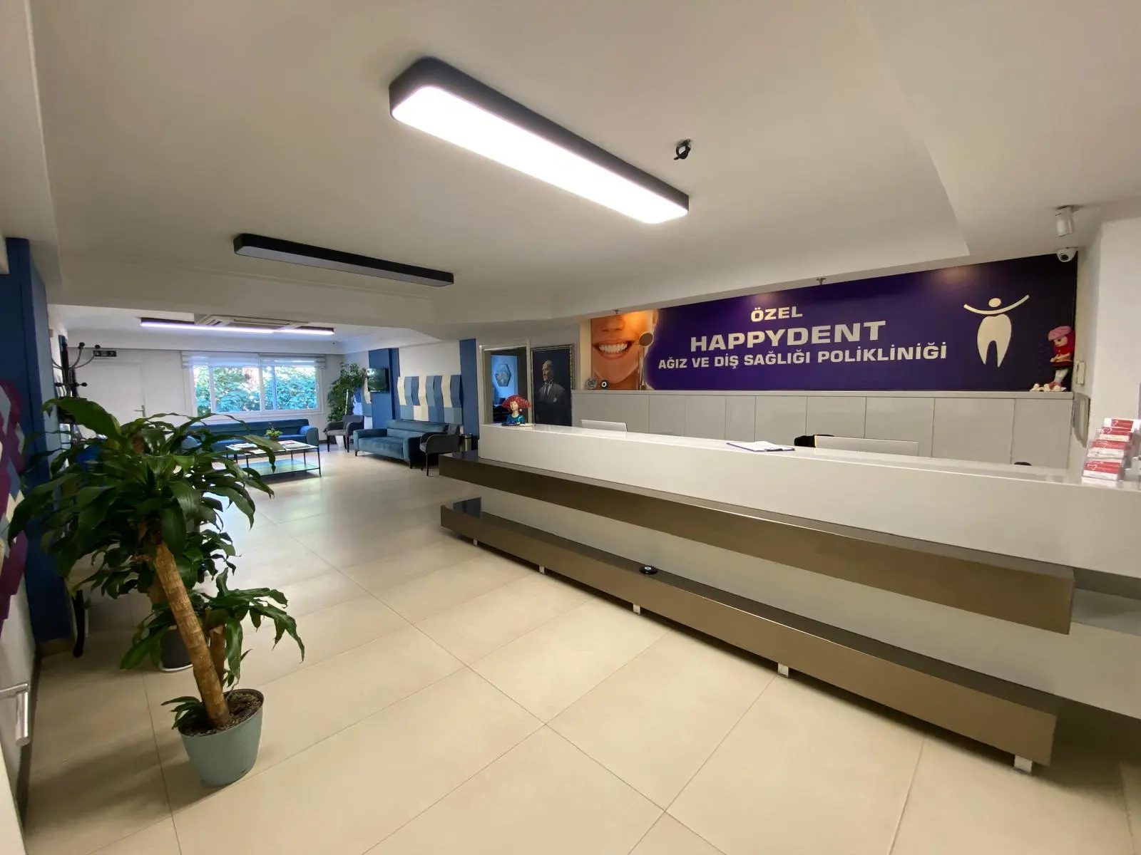 Clinic-provided photograph of Happydent Dental Clinic