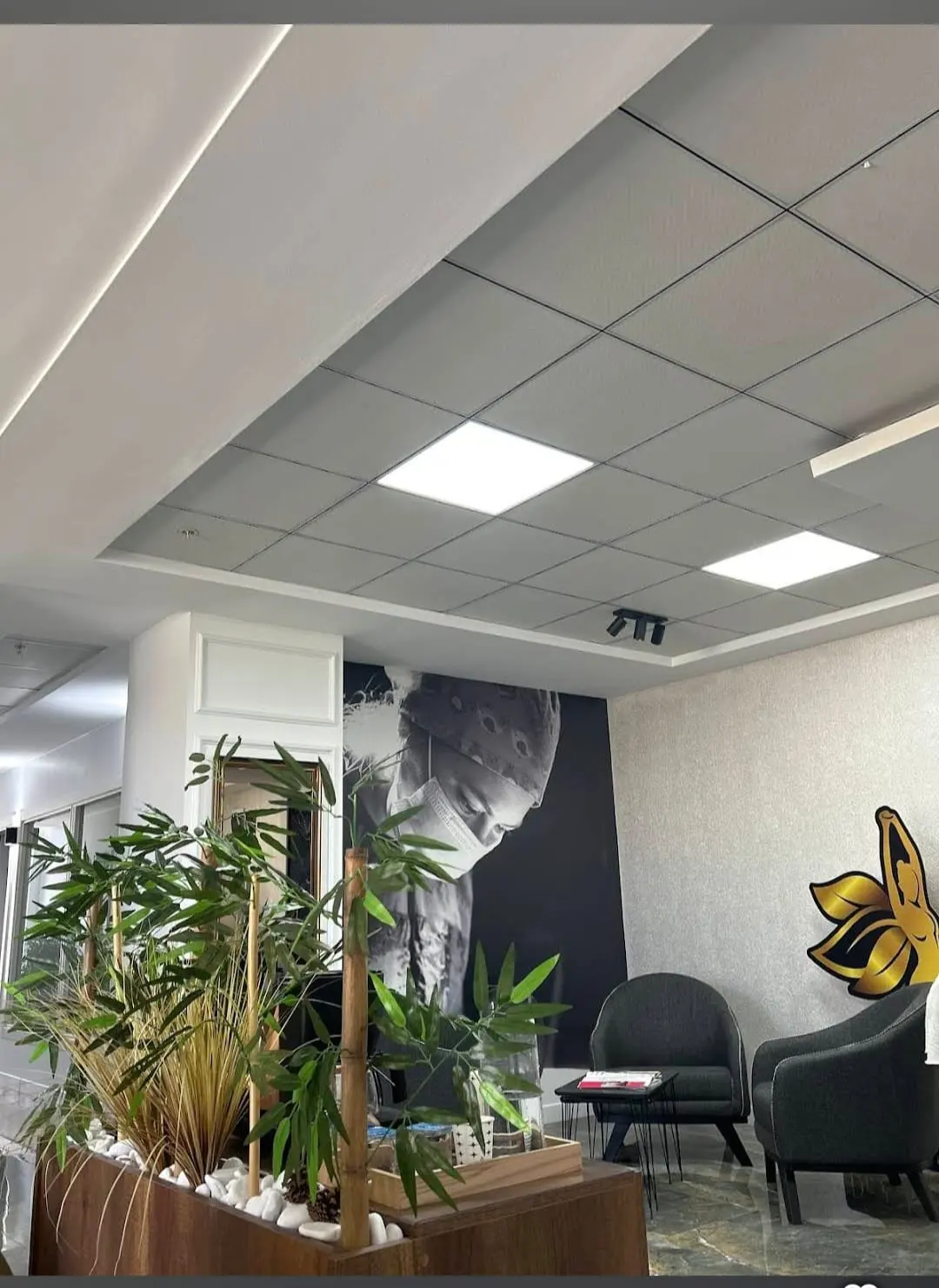 Clinic-provided photograph of Dr Âzer Aras Uluğ (Aras)