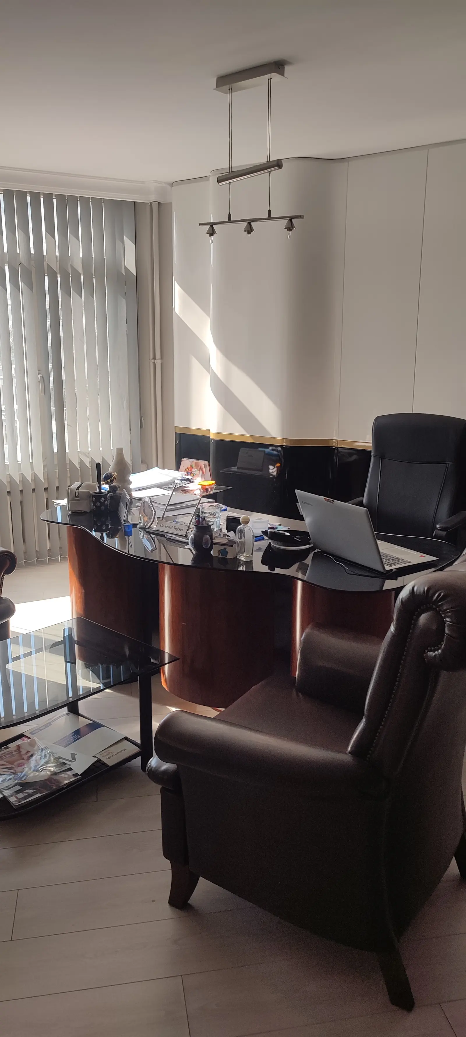 Von der Klinik bereitgestelltes Foto von Dr. Erdal Tuğsel