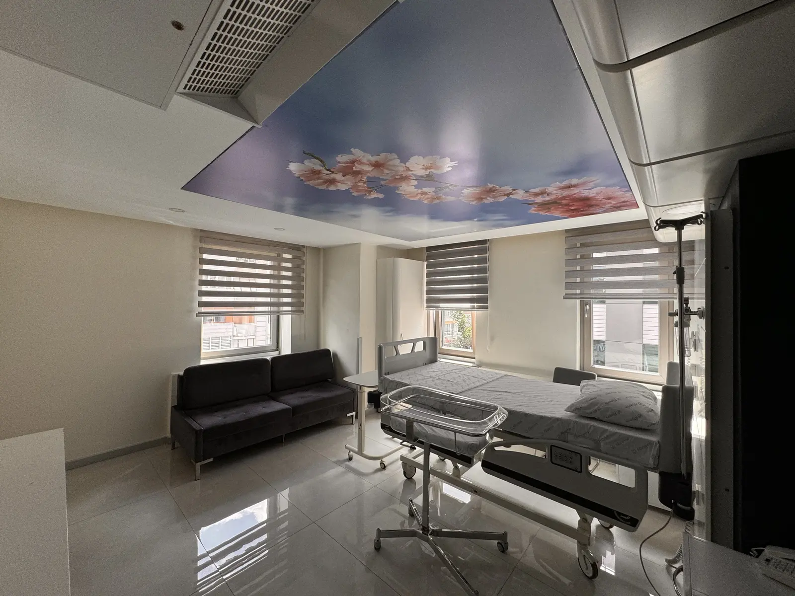Clinic-provided photograph of Avicenna Umut Hospital