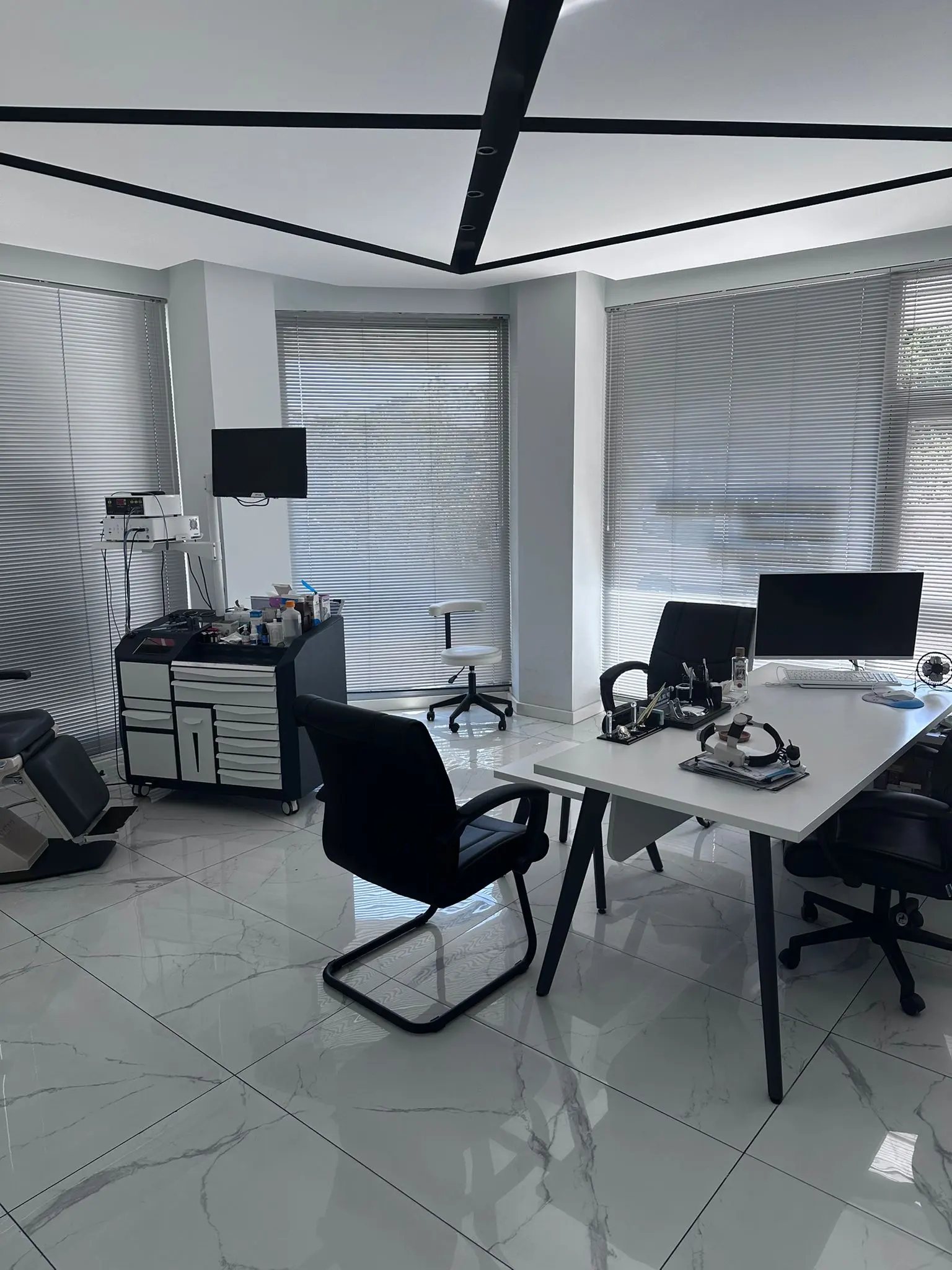Clinic-provided photograph of Dr Ali Işık