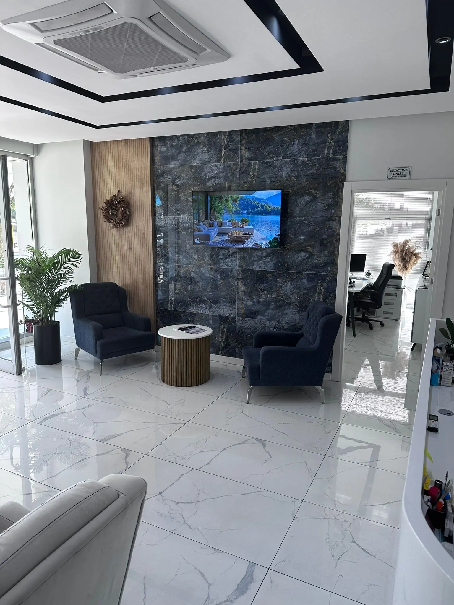 Clinic-provided photograph of Dr Ali Işık