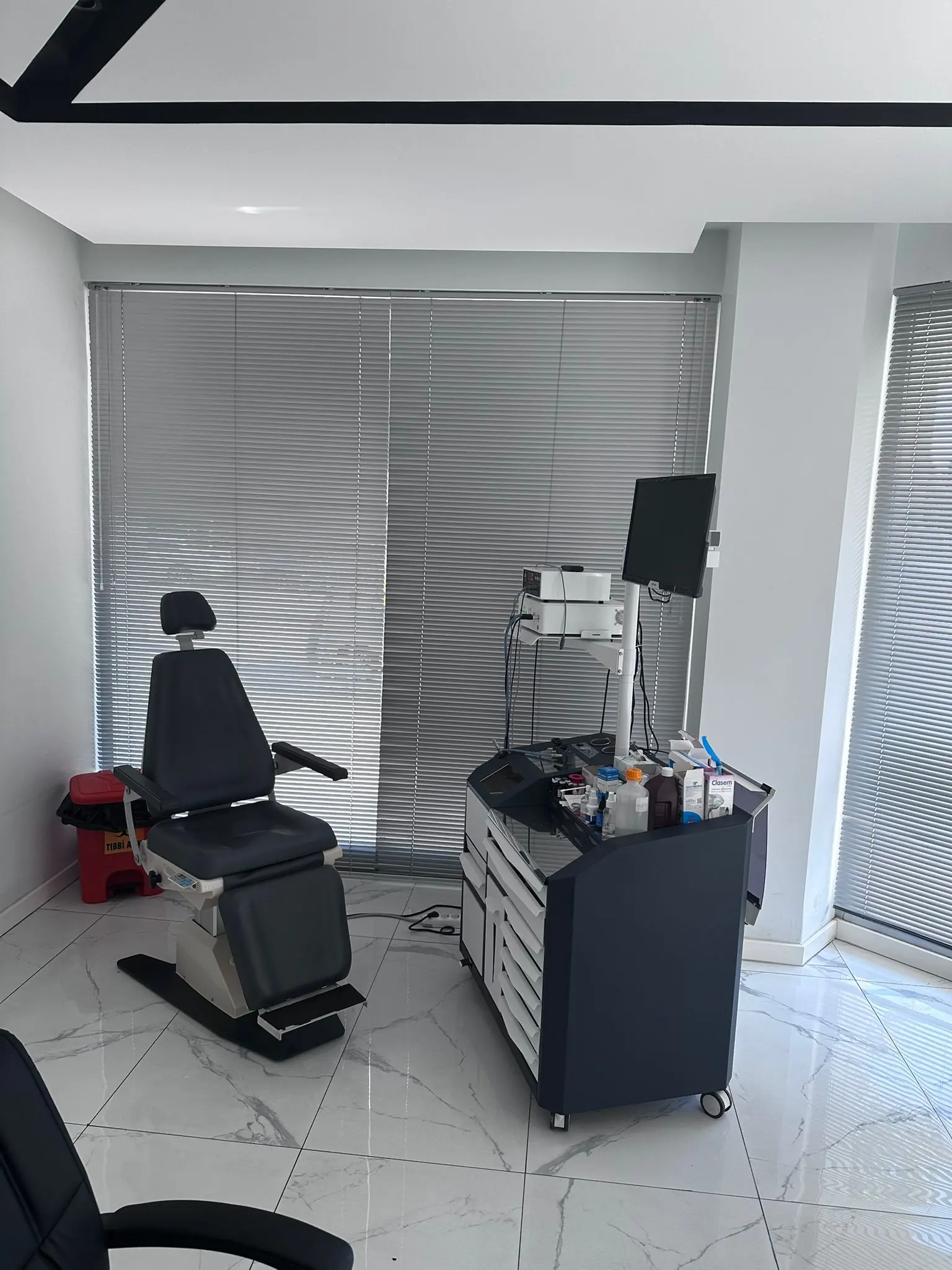 Clinic-provided photograph of Dr Ali Işık