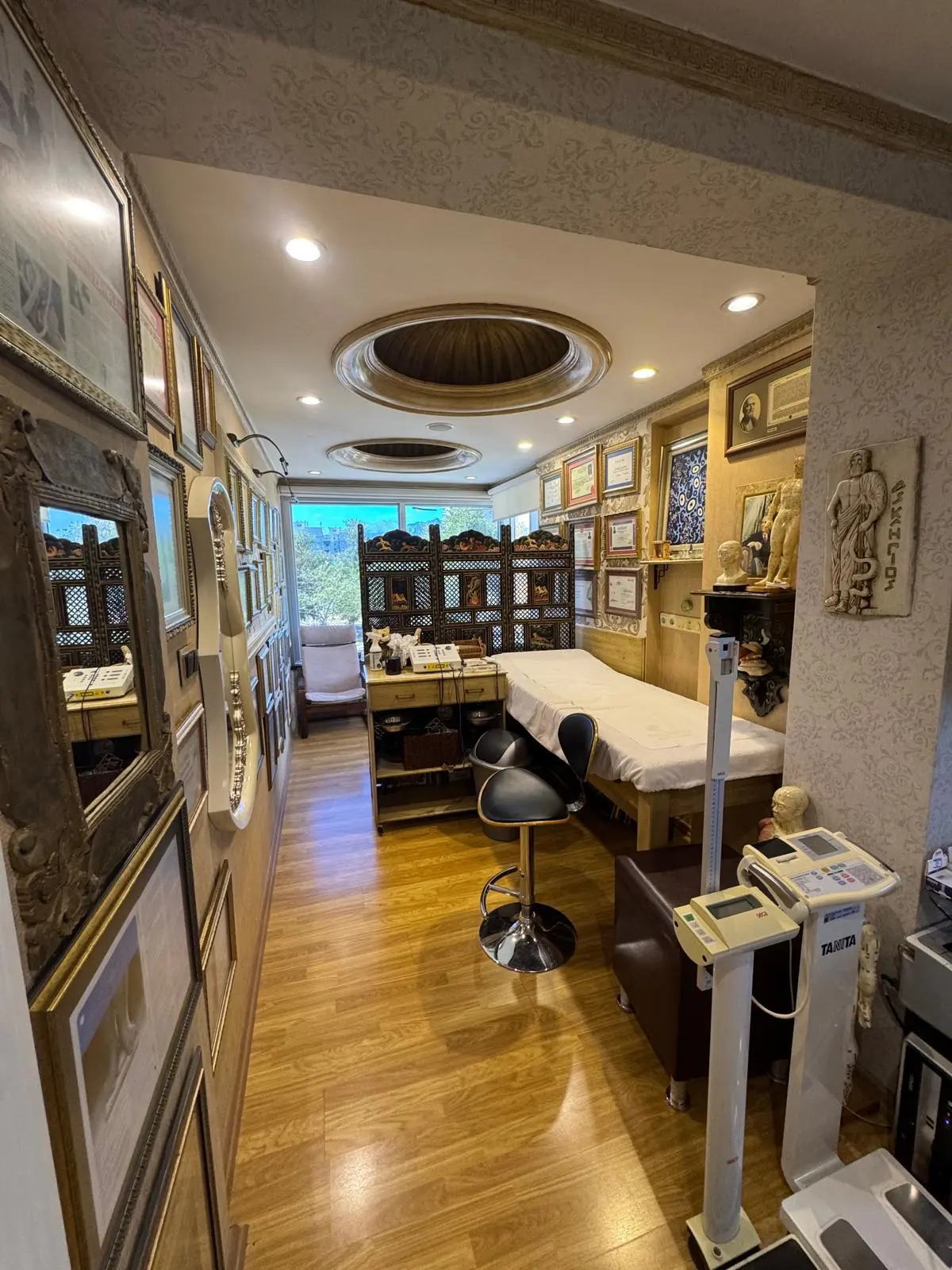 Clinic-provided photograph of Akumer Clinic