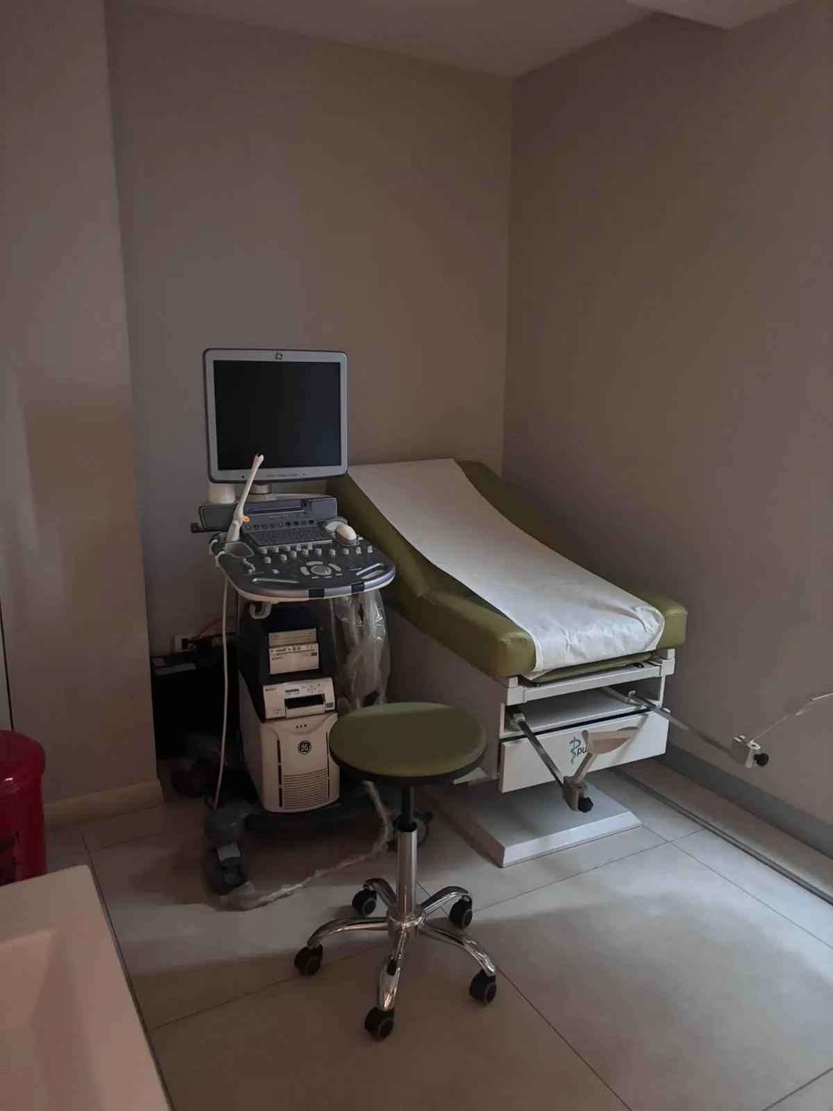 Von der Klinik bereitgestelltes Foto von Dr. Alper Şişmanoğlu