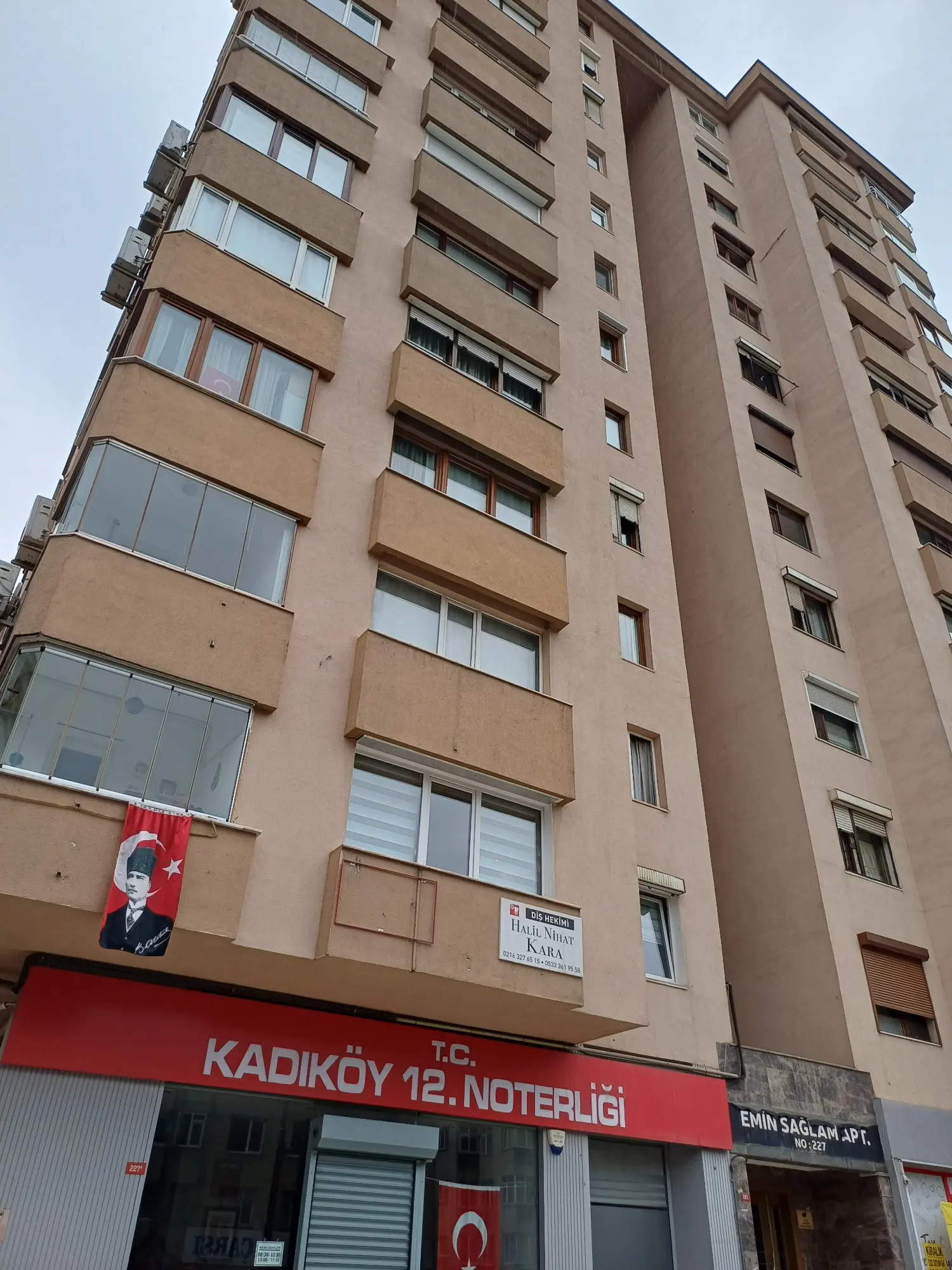 Von der Klinik bereitgestelltes Foto von Dr. Halil Nihat Kara
