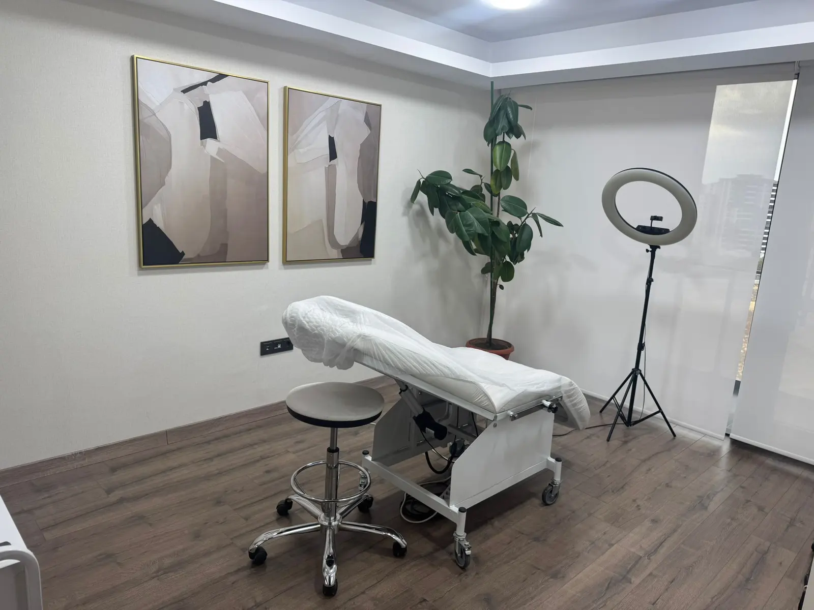 Von der Klinik bereitgestelltes Foto von Dr. Emrah Yıldız