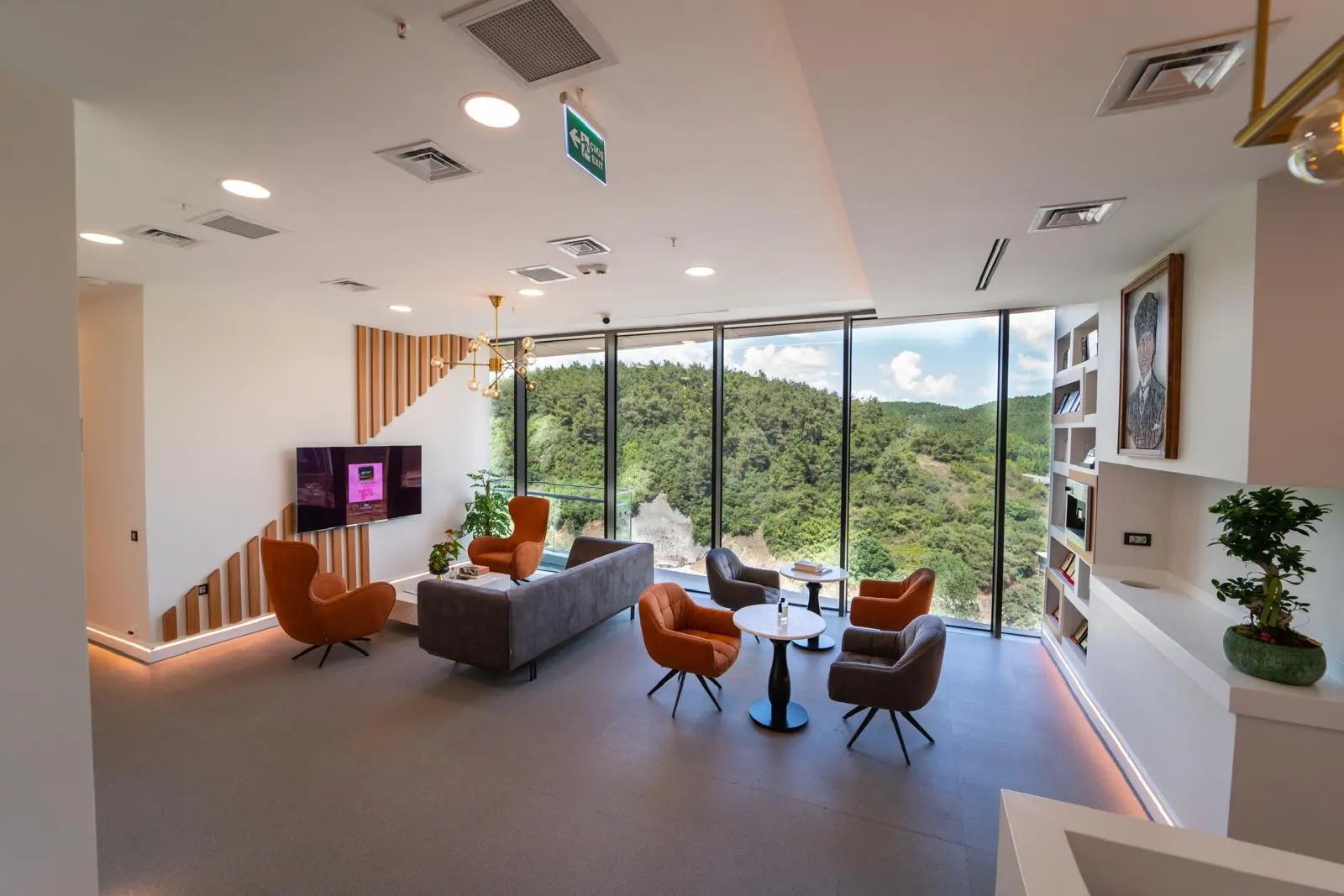 Clinic-provided photograph of KLC Dental Clinic