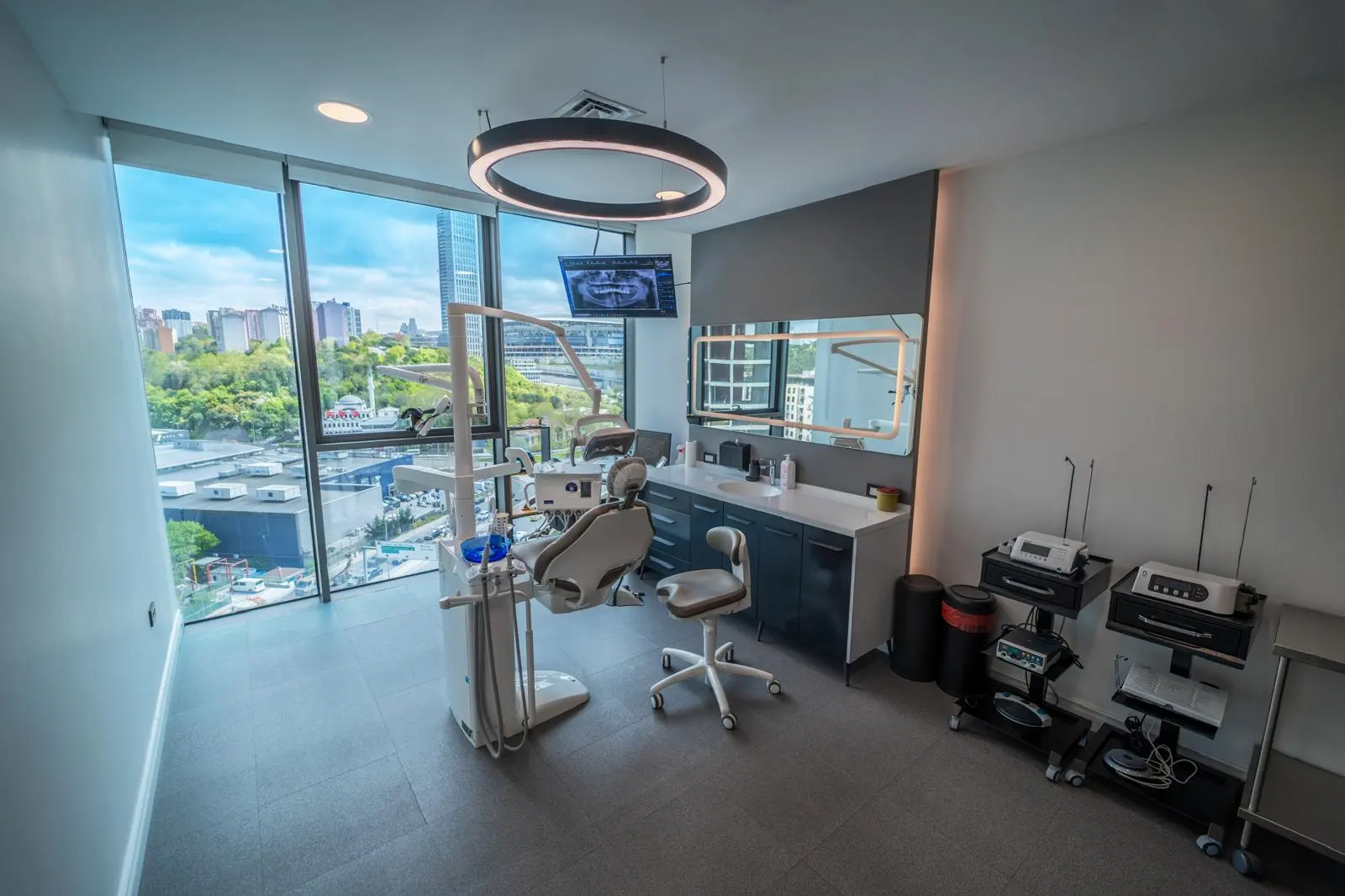 Clinic-provided photograph of KLC Dental Clinic