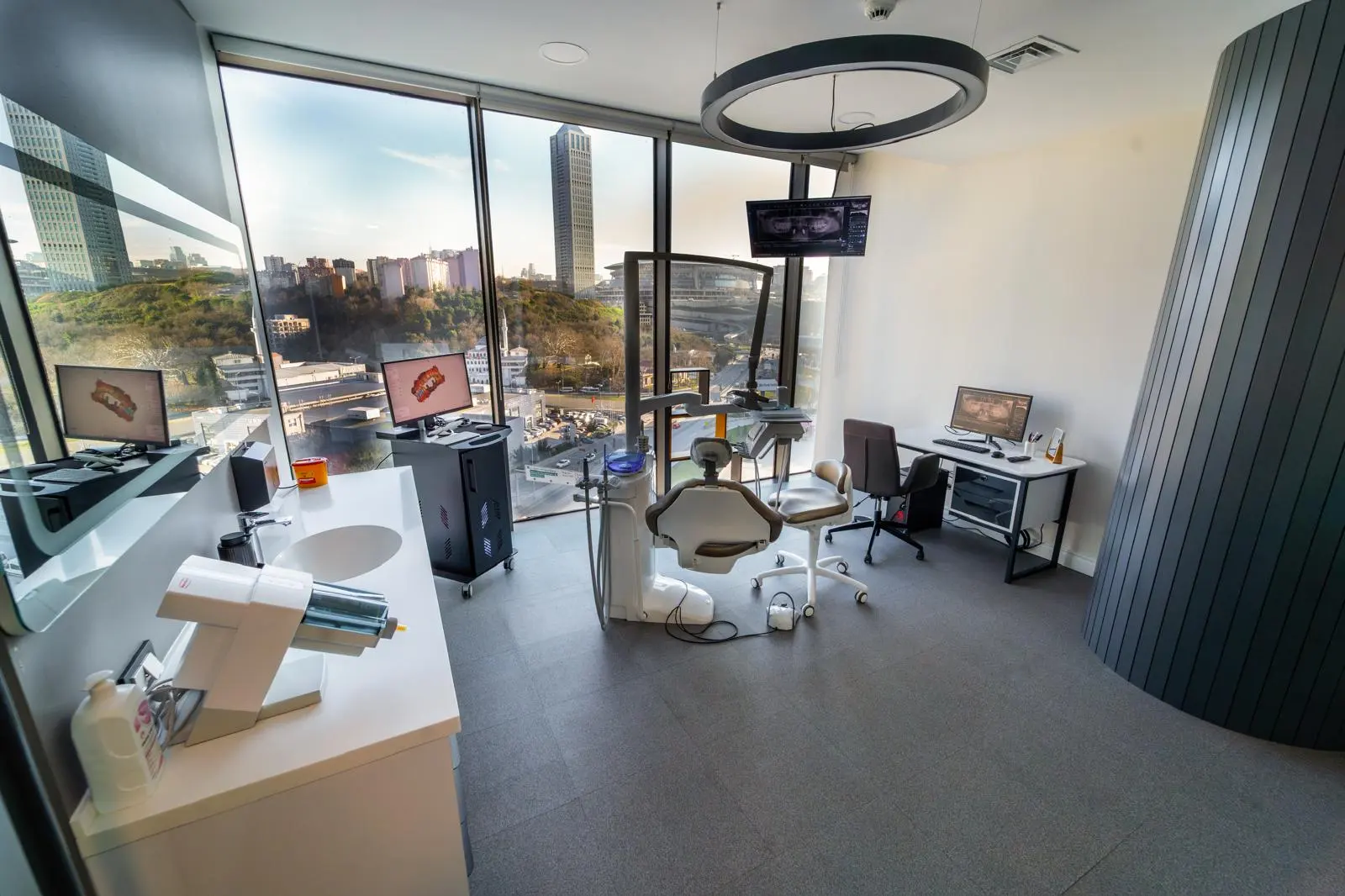 Clinic-provided photograph of KLC Dental Clinic