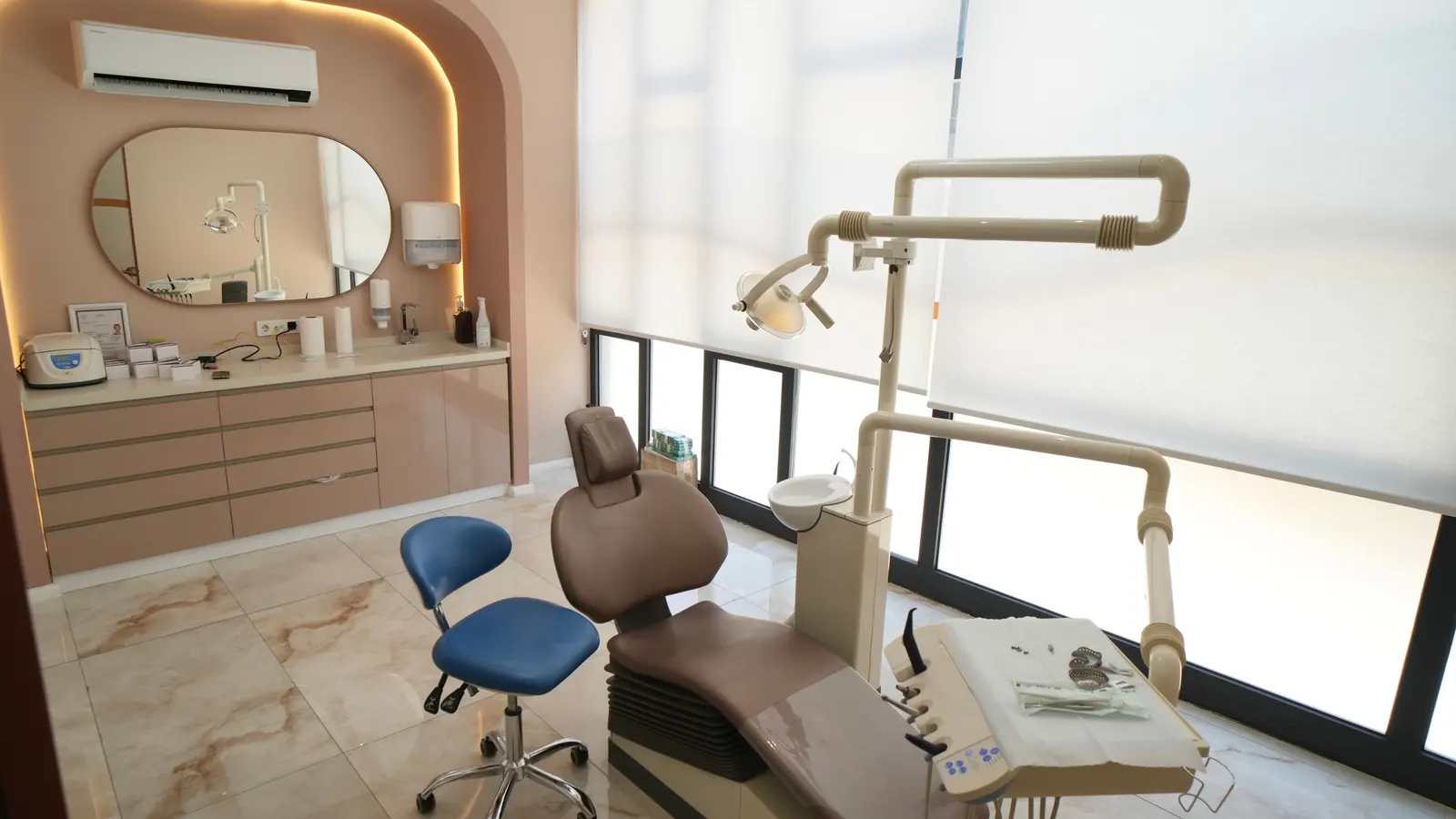Clinic-provided photograph of Ecren Çolak Dent Clinic