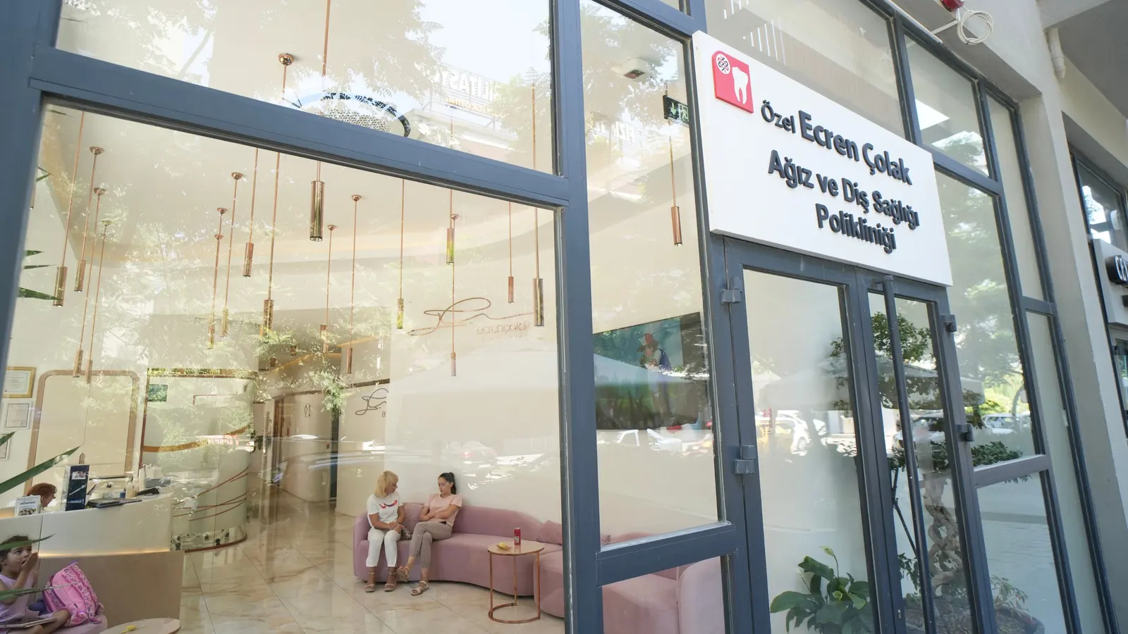 Clinic-provided photograph of Ecren Çolak Dent Clinic