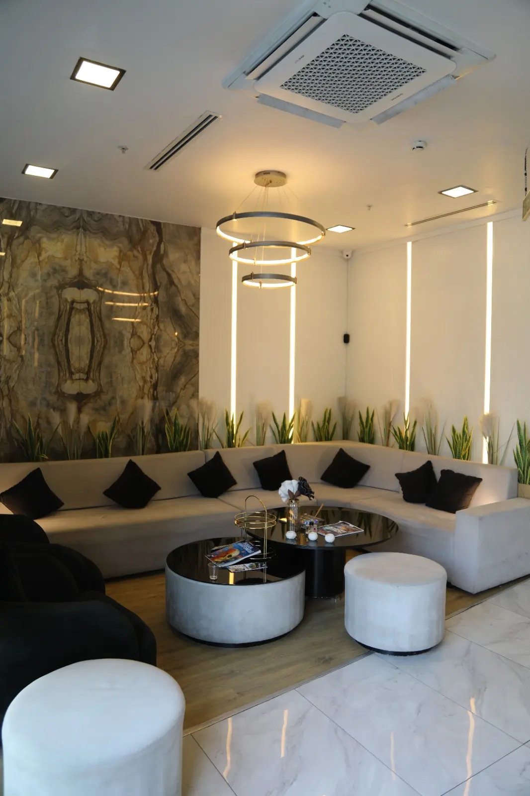 Clinic-provided photograph of Seren Dental Clinic
