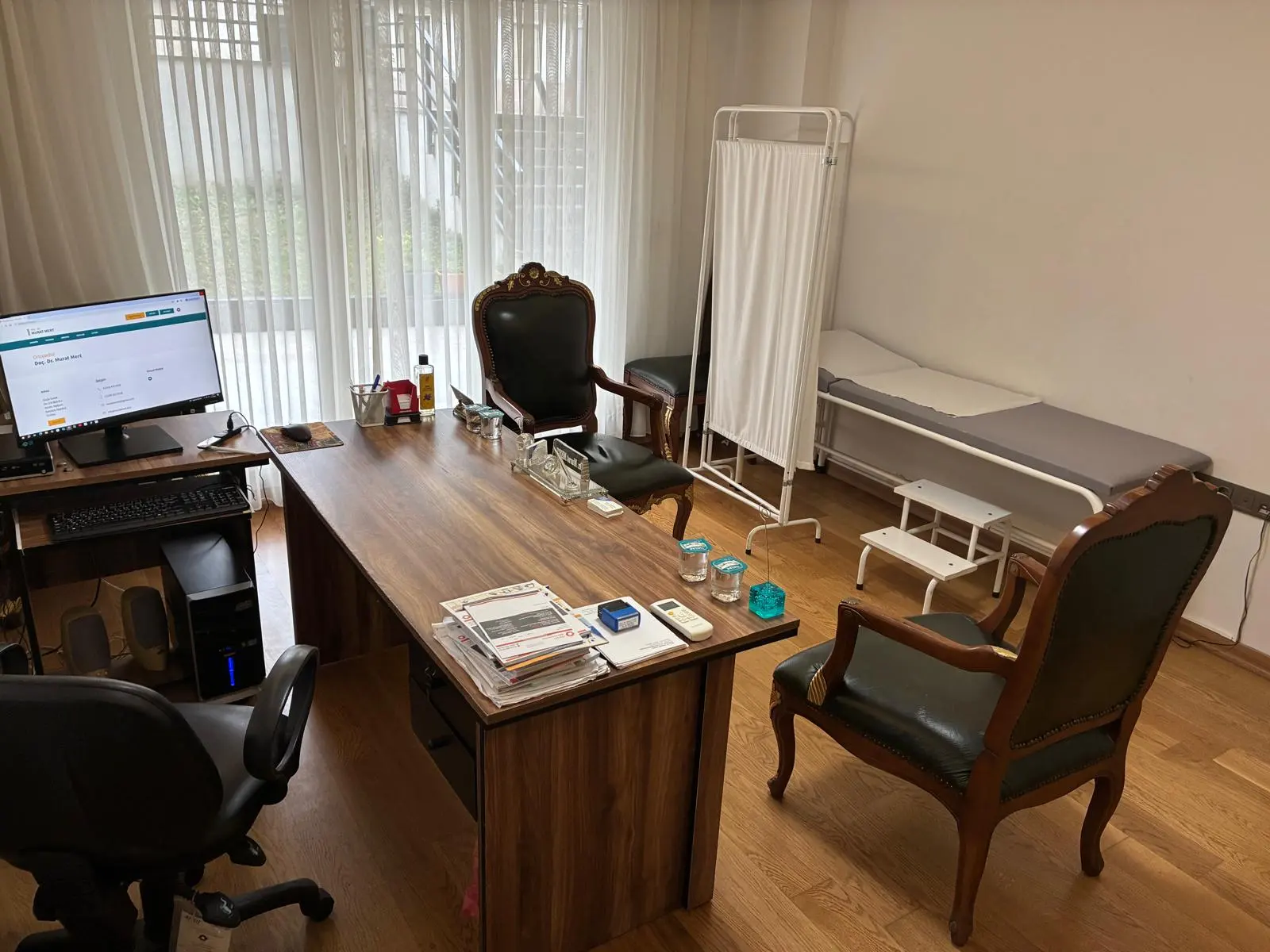 Clinic-provided photograph of Assoc. Prof. Dr Murat Mert