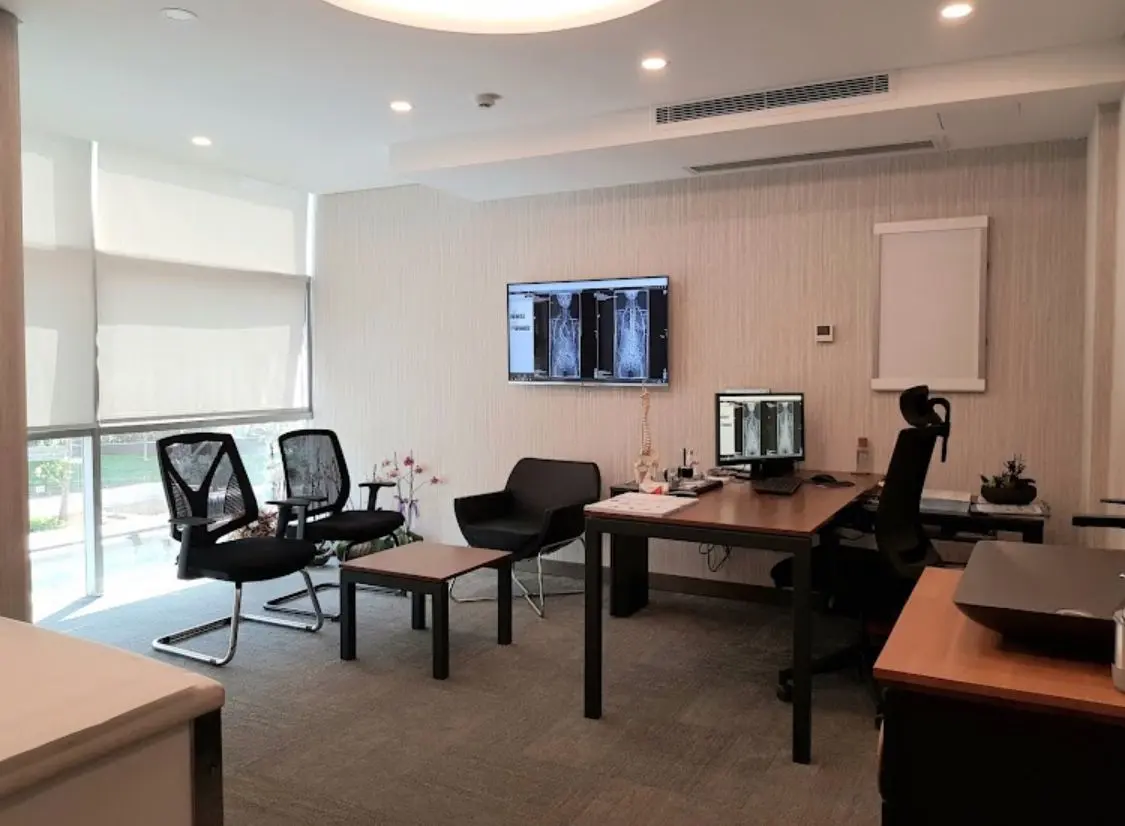 Clinic-provided photograph of Central Hospital Ataşehir
