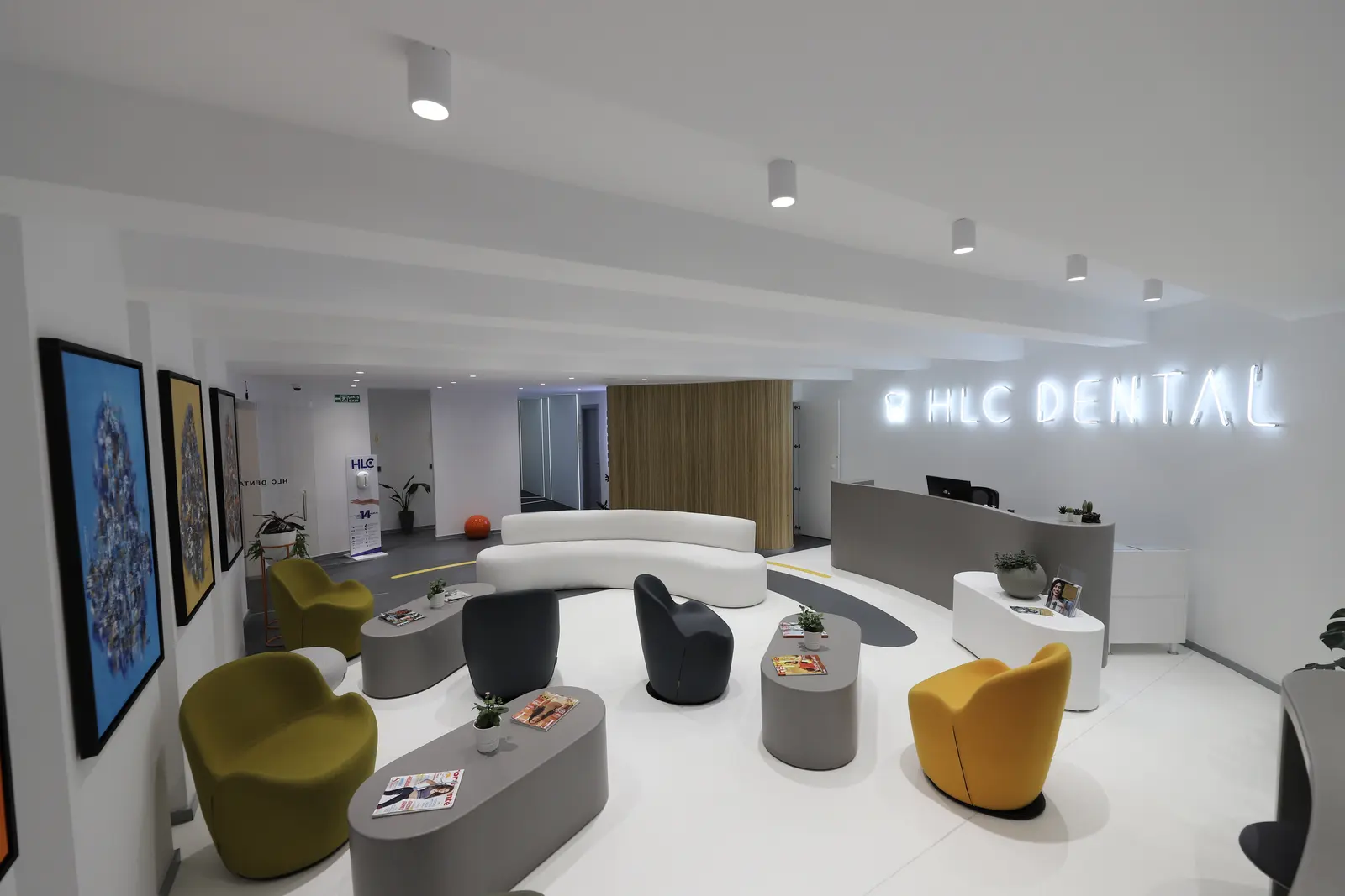 Von der Klinik bereitgestelltes Foto von HLC Dental
