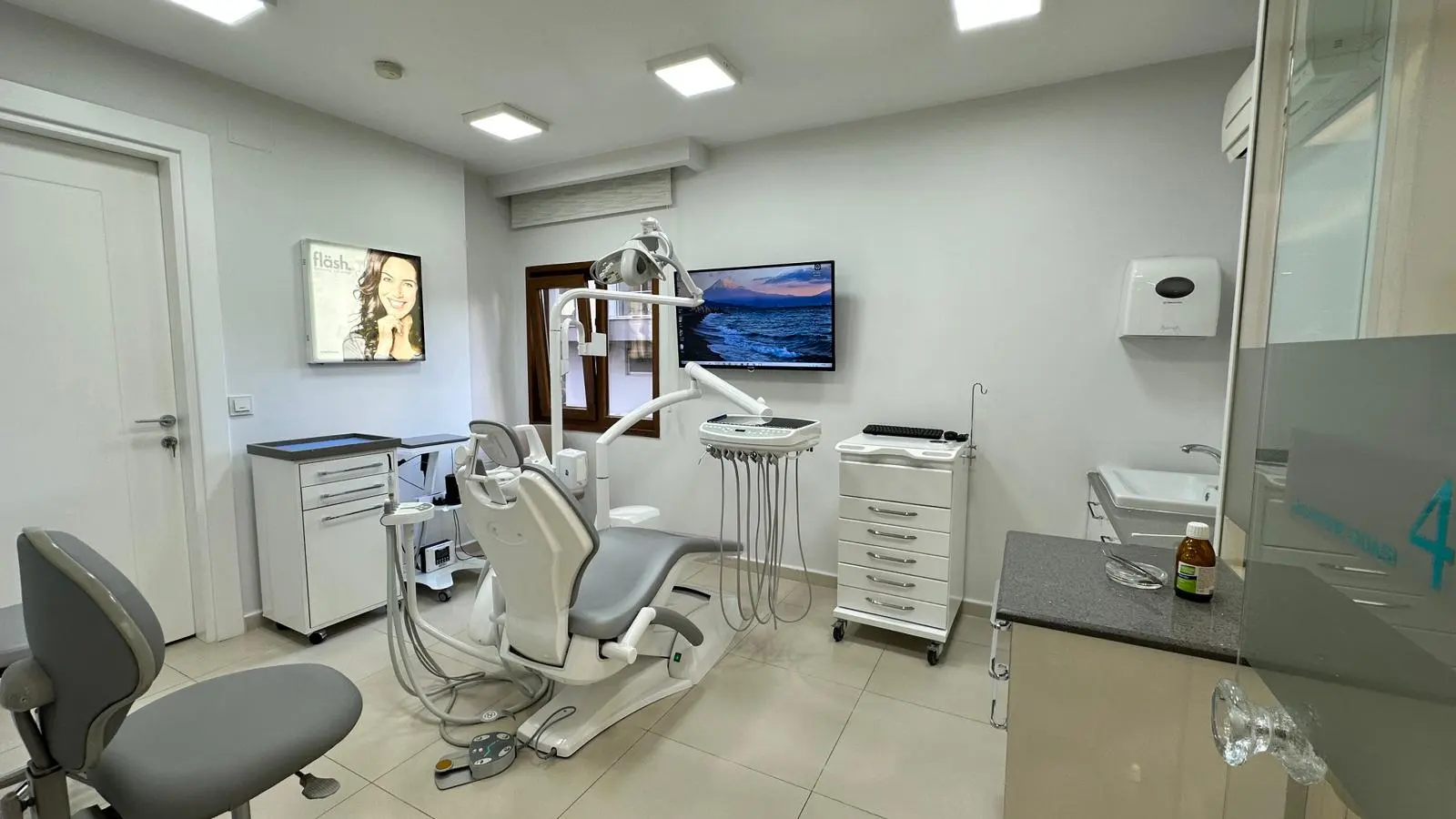 Clinic-provided photograph of Art Dental Clinic