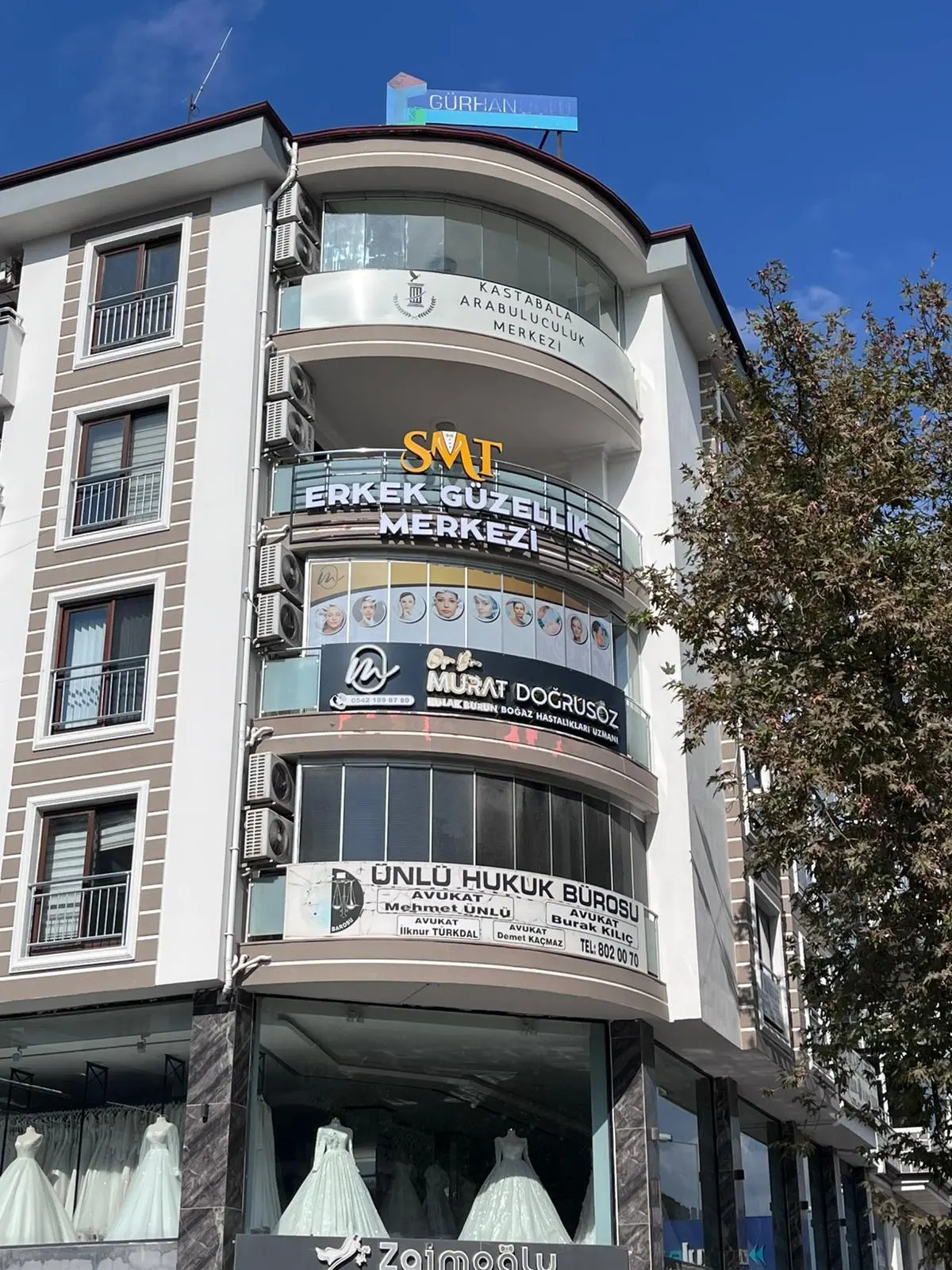 Von der Klinik bereitgestelltes Foto von Dr. Murat Doğrusöz