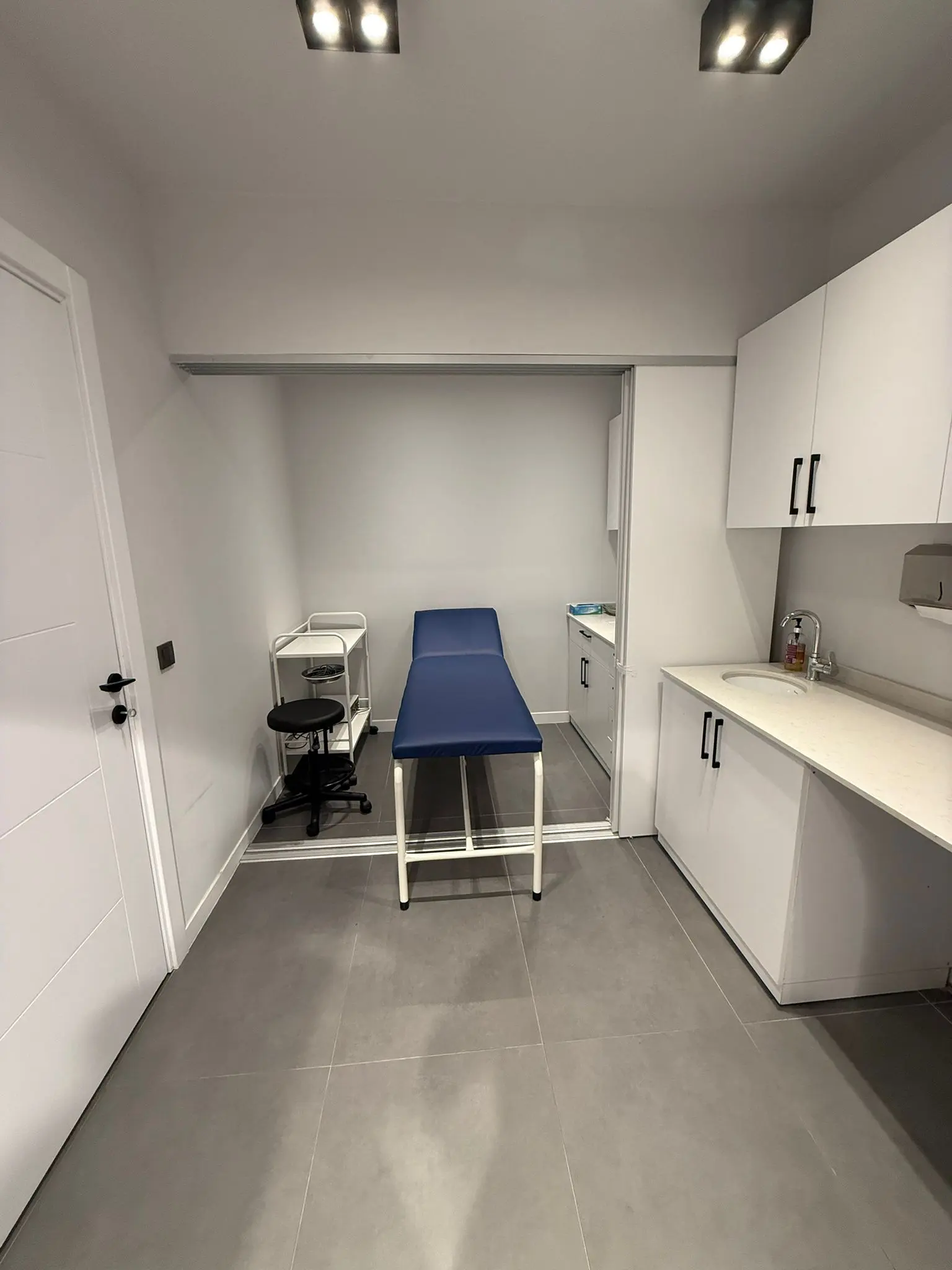 Von der Klinik bereitgestelltes Foto von Dr. Yalçın Leymunçiçeği