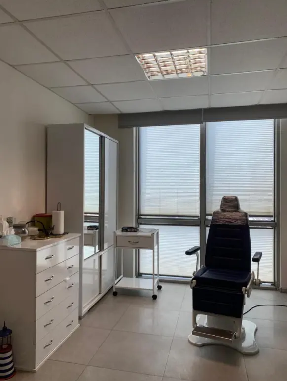 Clinic-provided photograph of Dr Ergün Kürün