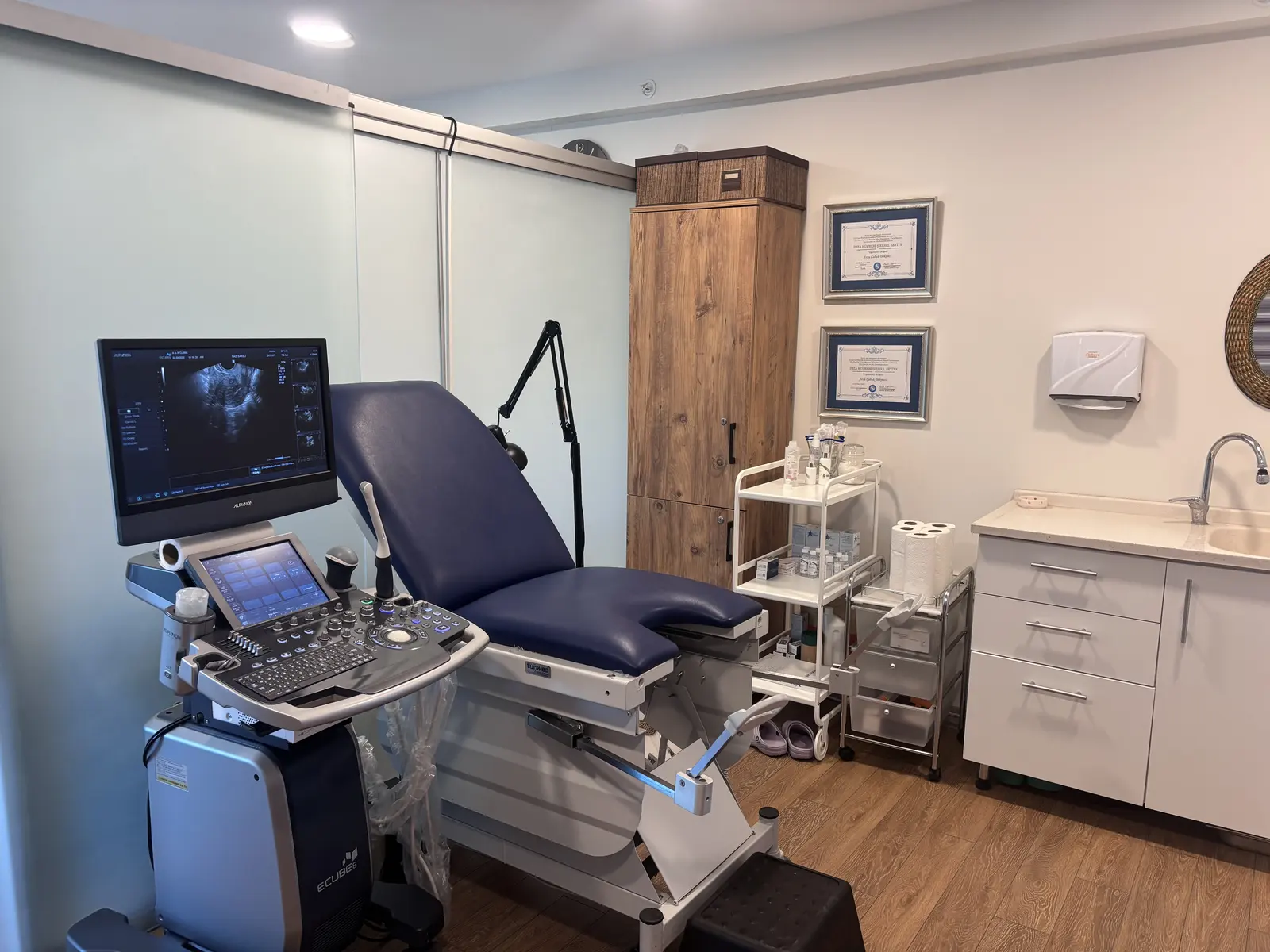 Clinic-provided photograph of Dr Arzu Çabuk Dökmeci