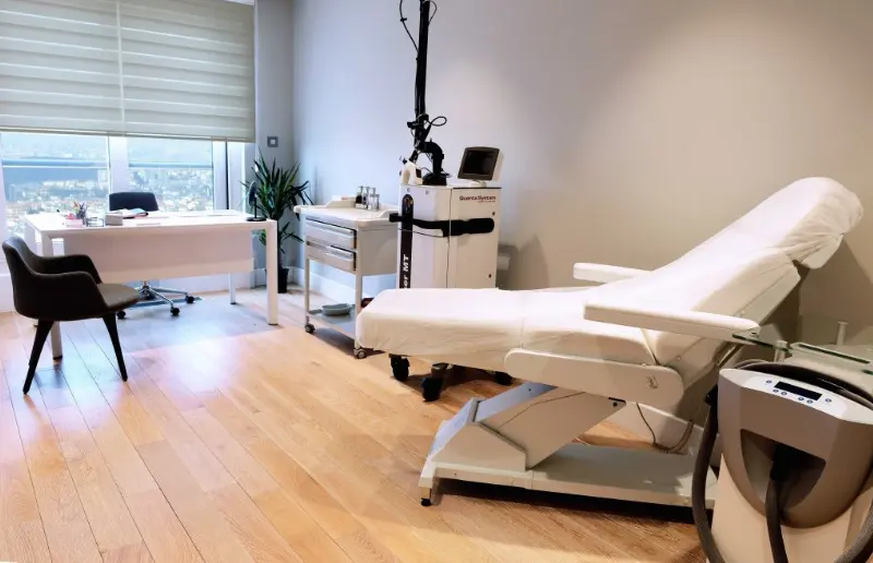 Clinic-provided photograph of Dr Evren Helvacı