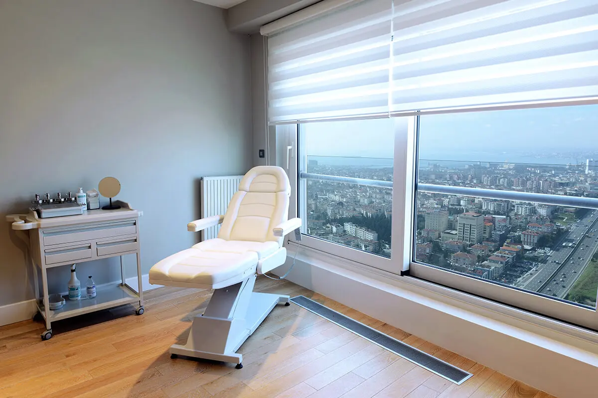 Clinic-provided photograph of Dr Evren Helvacı