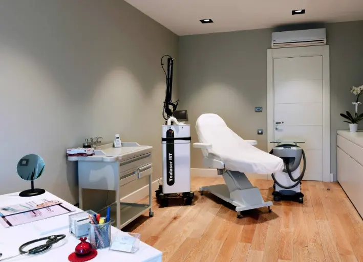 Clinic-provided photograph of Dr Evren Helvacı
