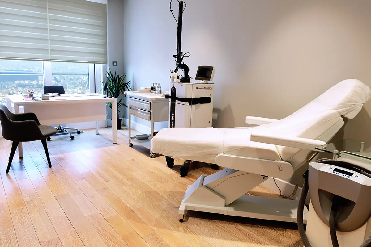 Clinic-provided photograph of Dr Evren Helvacı
