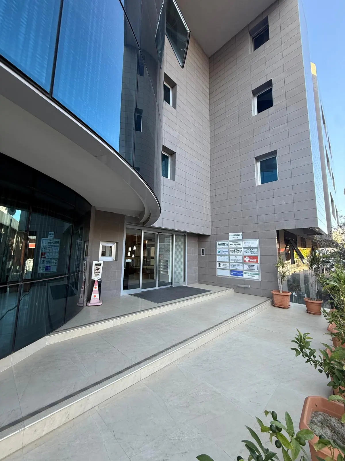 Von der Klinik bereitgestelltes Foto von Dr. Tevfik Sarıkaya