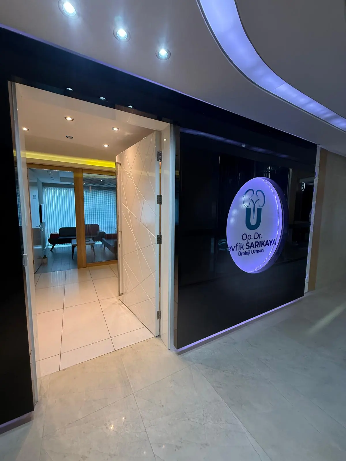 Von der Klinik bereitgestelltes Foto von Dr. Tevfik Sarıkaya