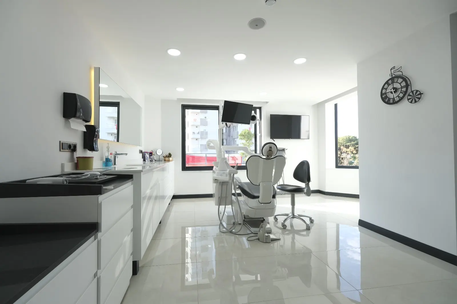 Clinic-provided photograph of Motto Lara Dental Clinic