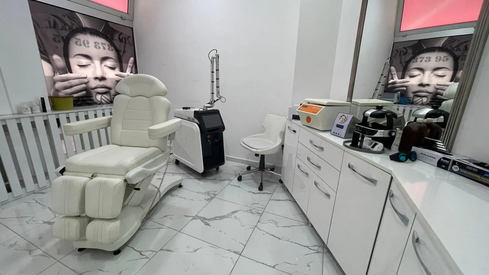 Clinic-provided photograph of Dr Kazım Bakkal