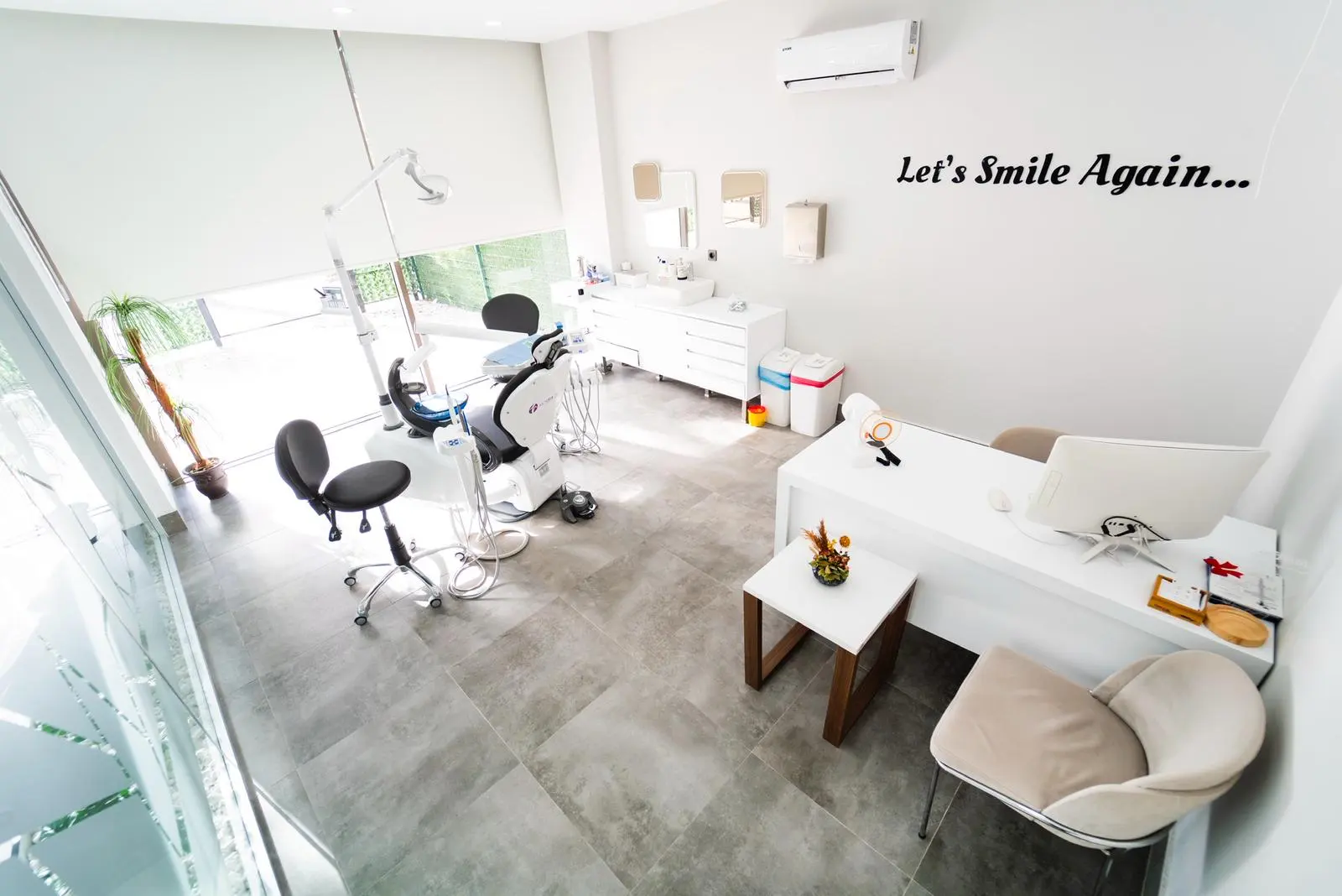 Clinic-provided photograph of Morsia Dental